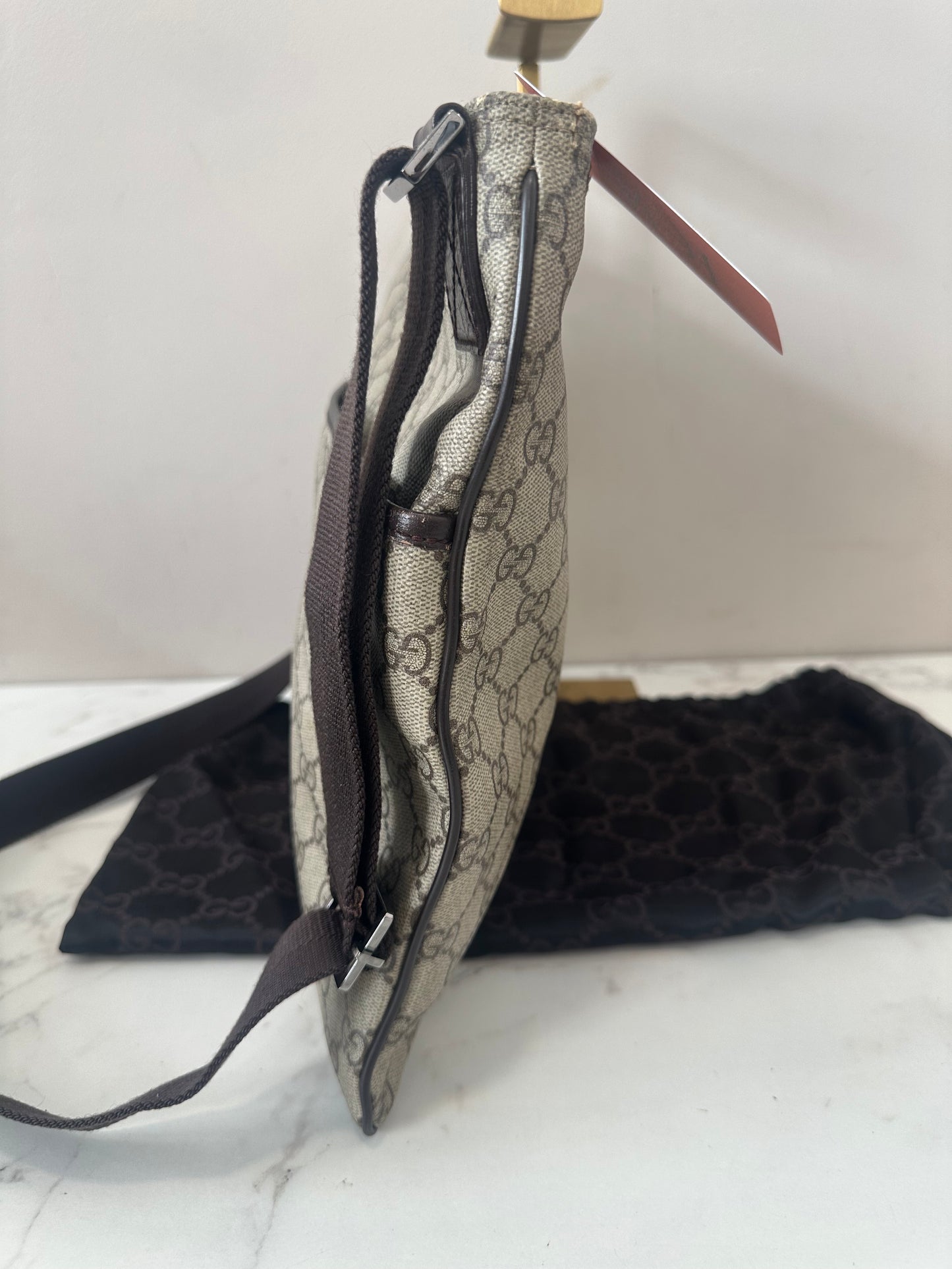 Gucci GG Supreme Shoulder