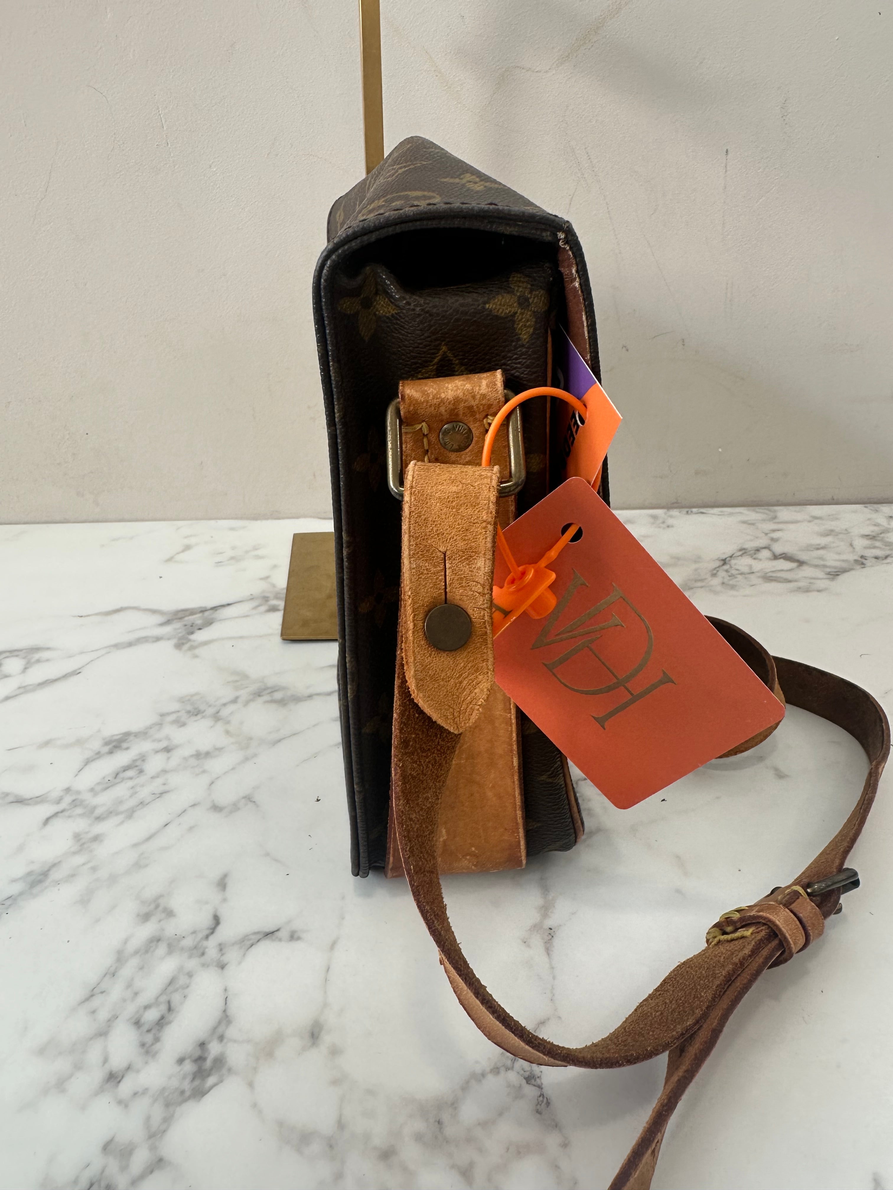 Louis Vuitton Cartouchiere GM