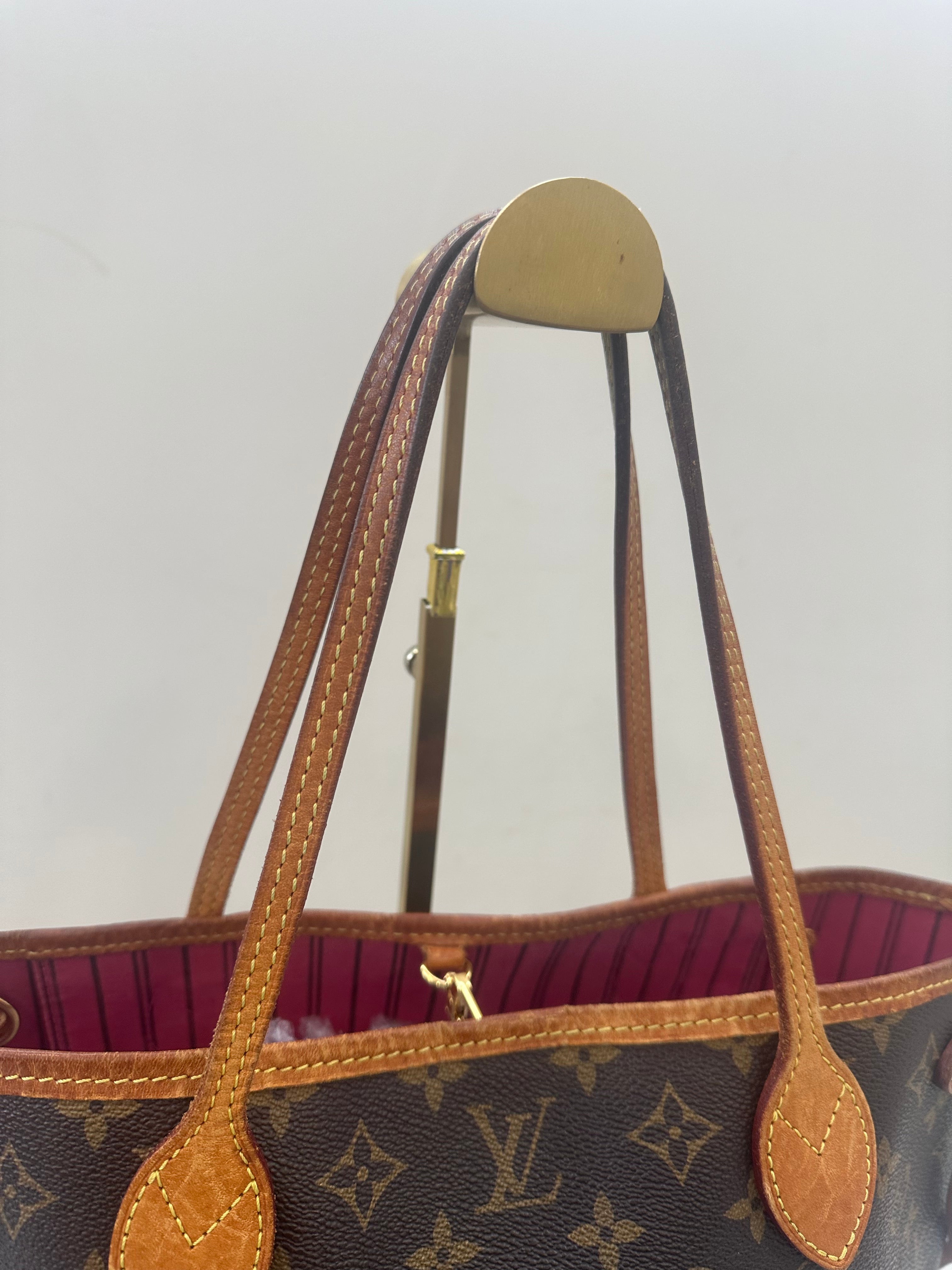 Louis Vuitton Neverfull PM