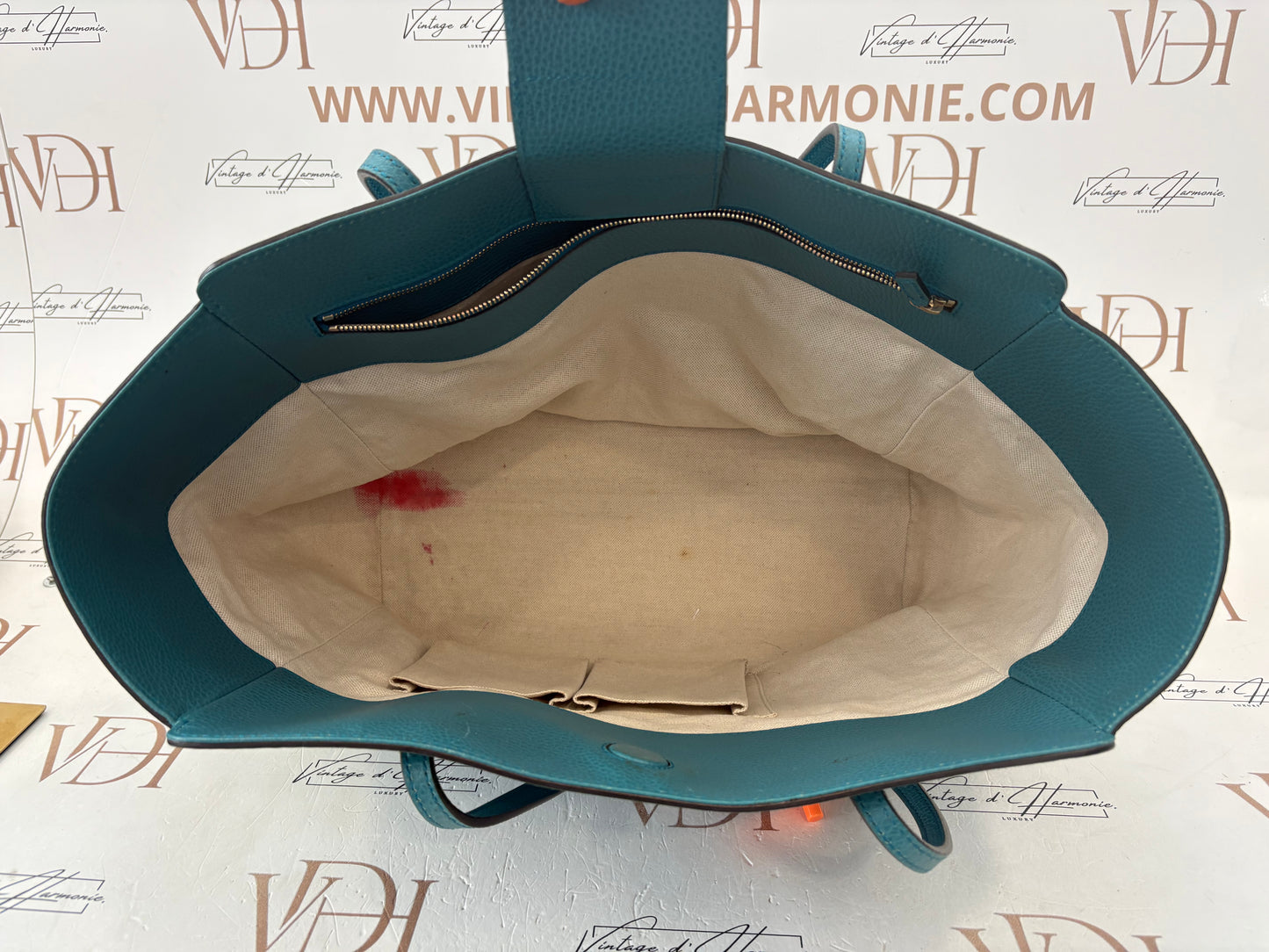 383913 - Gucci Swing