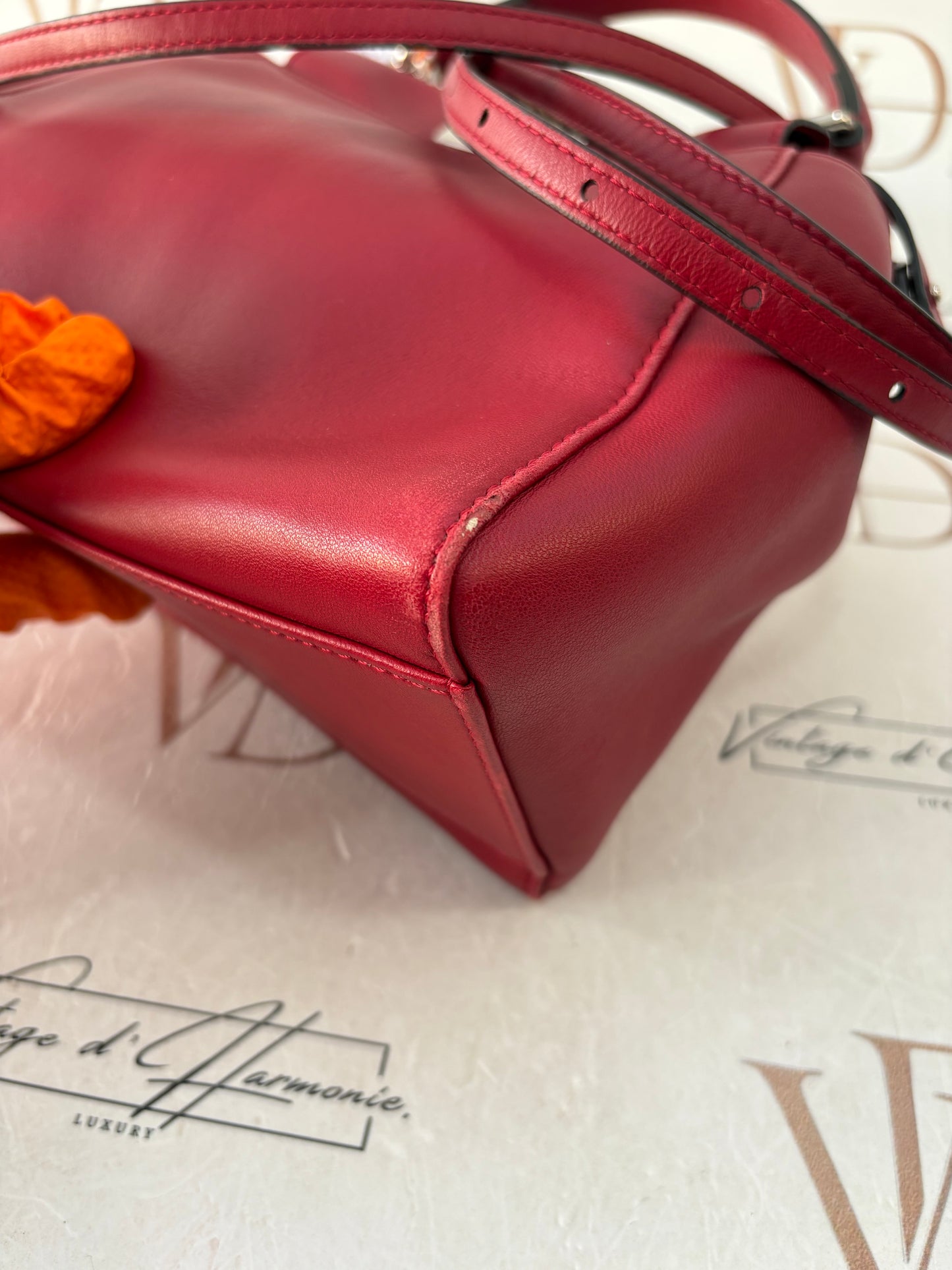383481 - Fendi Peekabo
