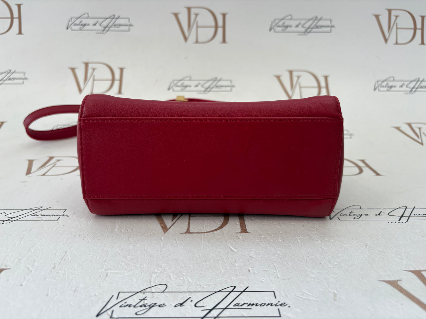 383955 - Fendi Peekaboo