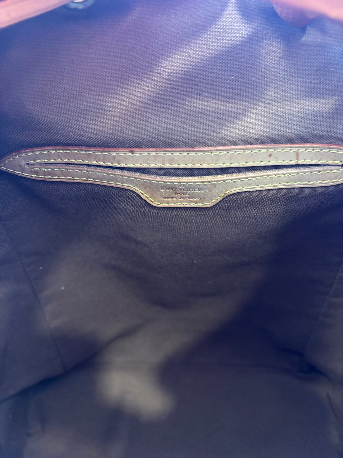 018620 - Louis Vuitton Montsouris GM