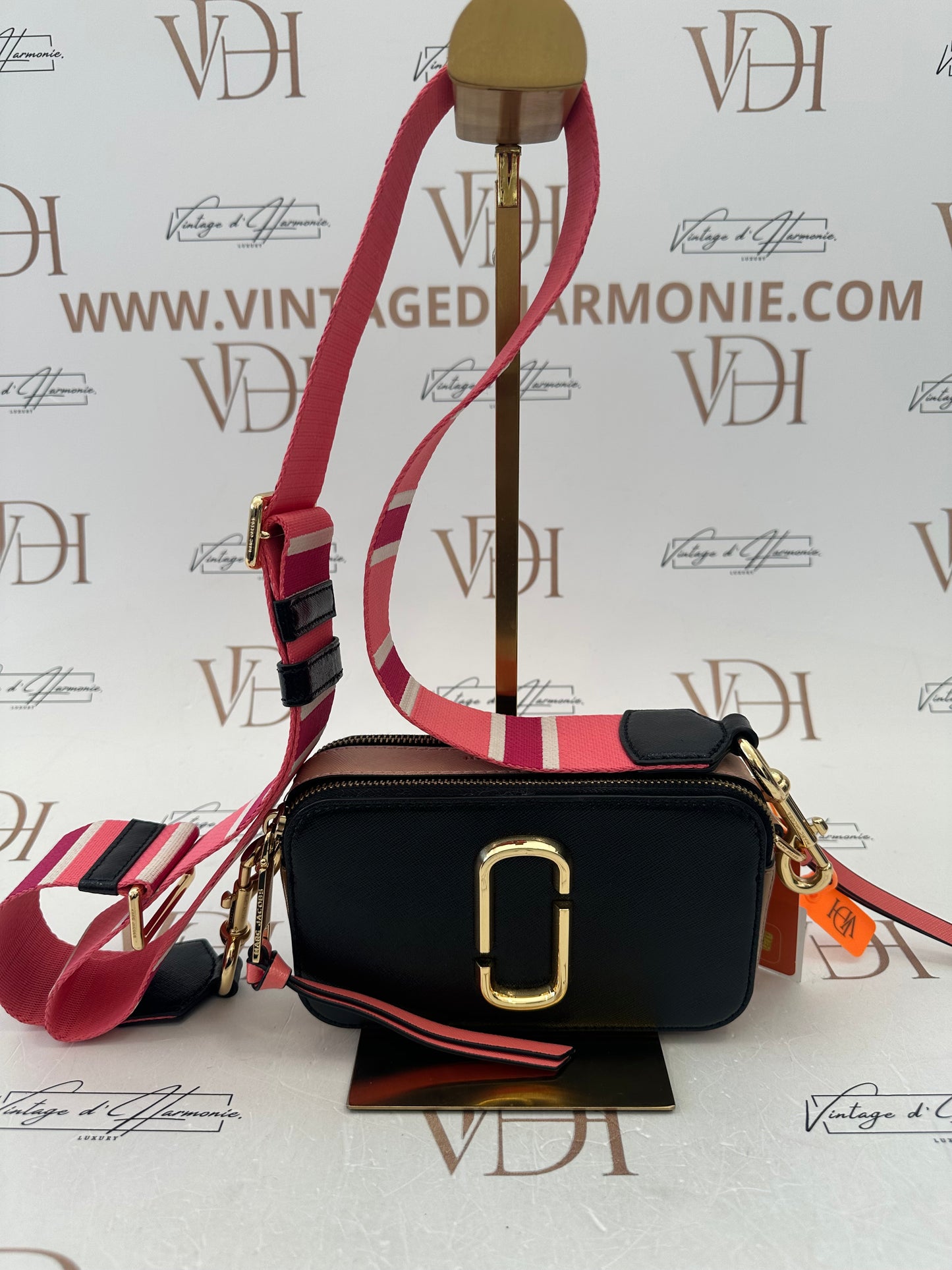 382204 - Marc Jacobs Snapshot