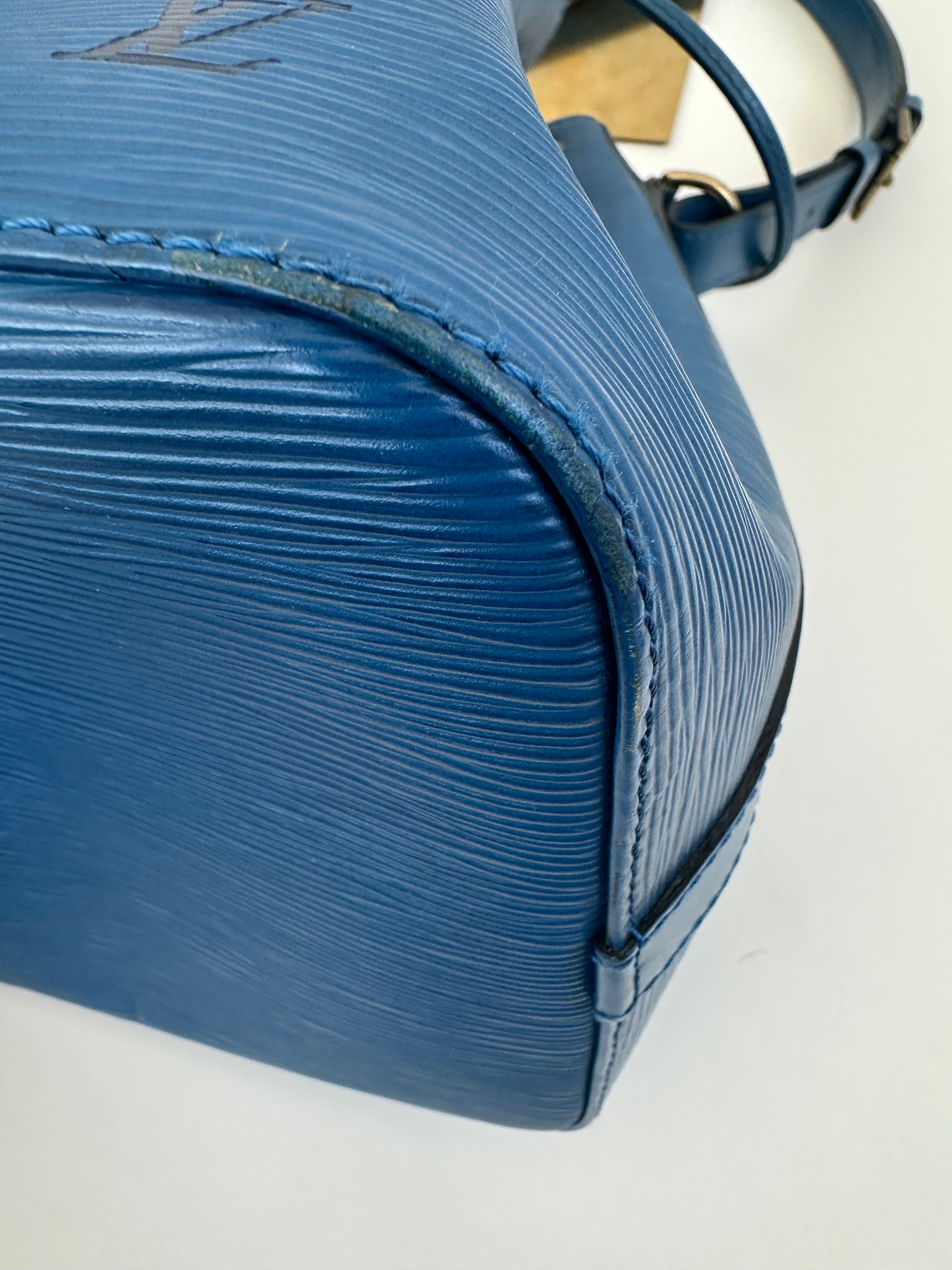 Louis Vuitton Petite Noé Epi Blue