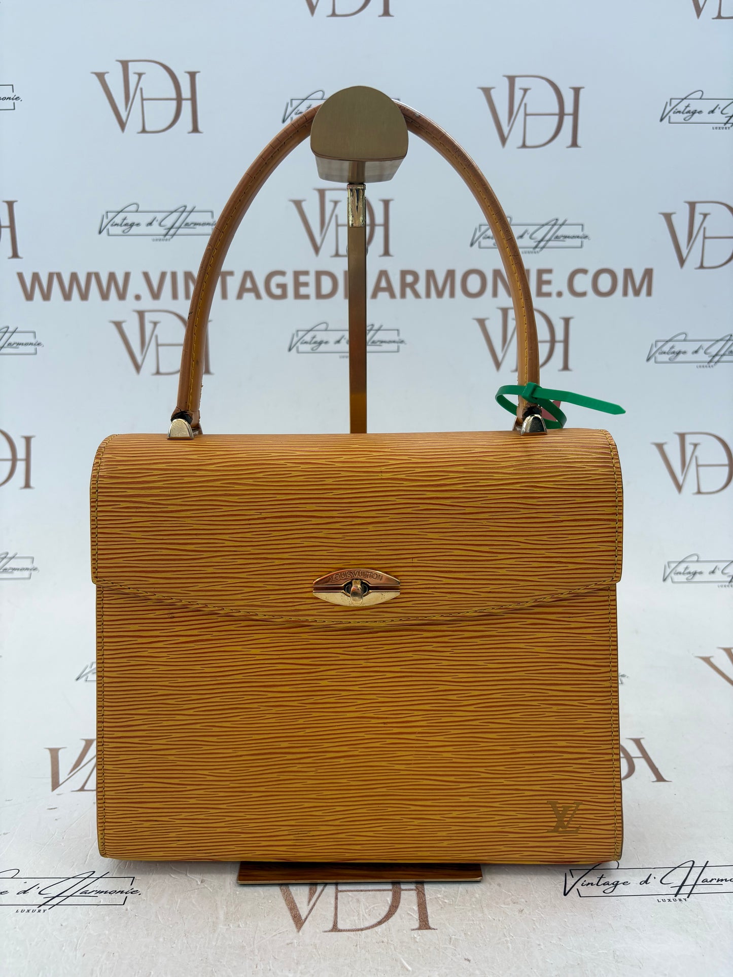 017160 - Louis Vuitton Malesherbes