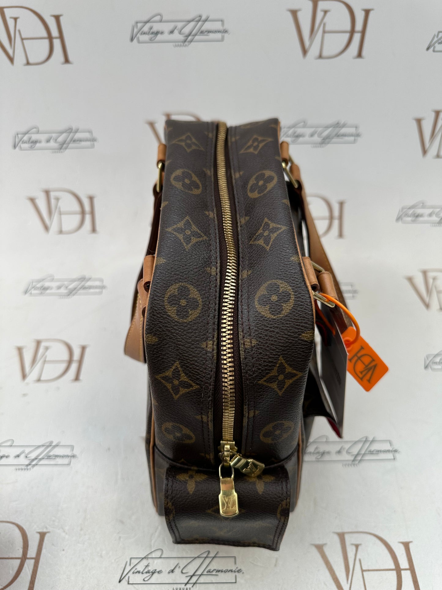 016928 - Louis Vuitton Excentricite