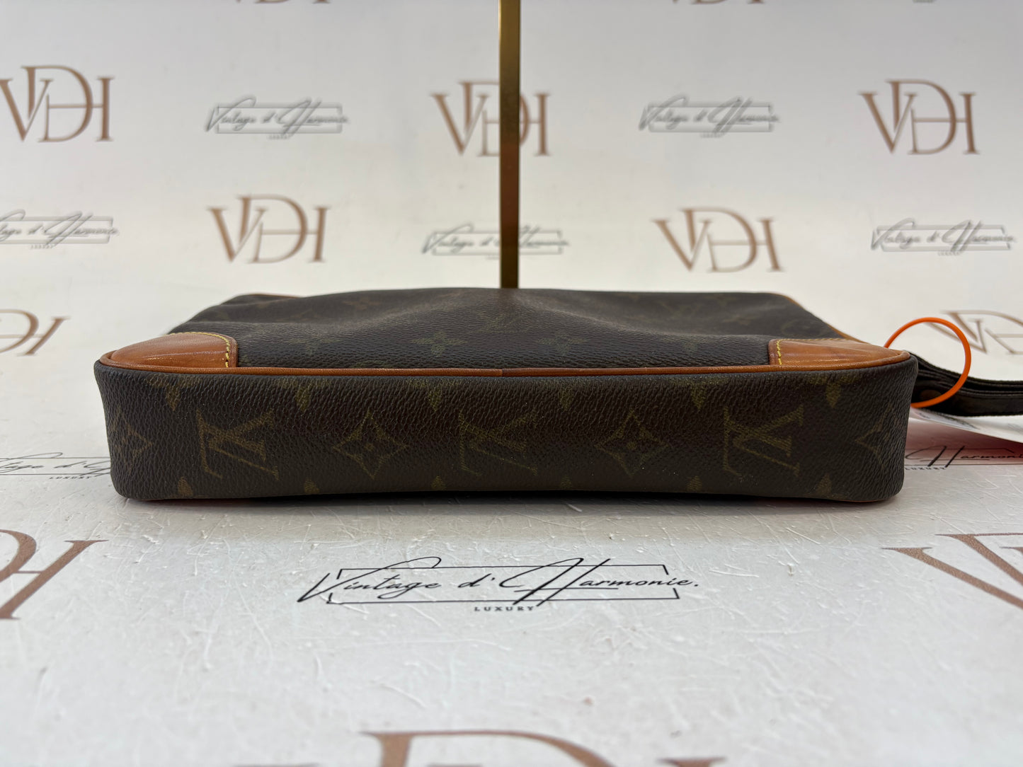 018116 - Louis Vuitton Dragonne GM