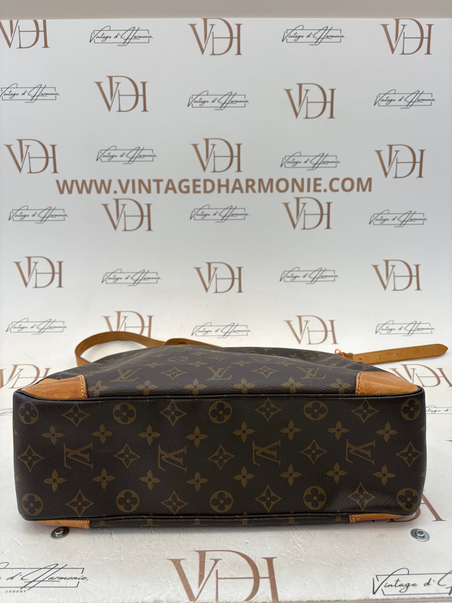 018797 - Louis Vuitton Boulogne