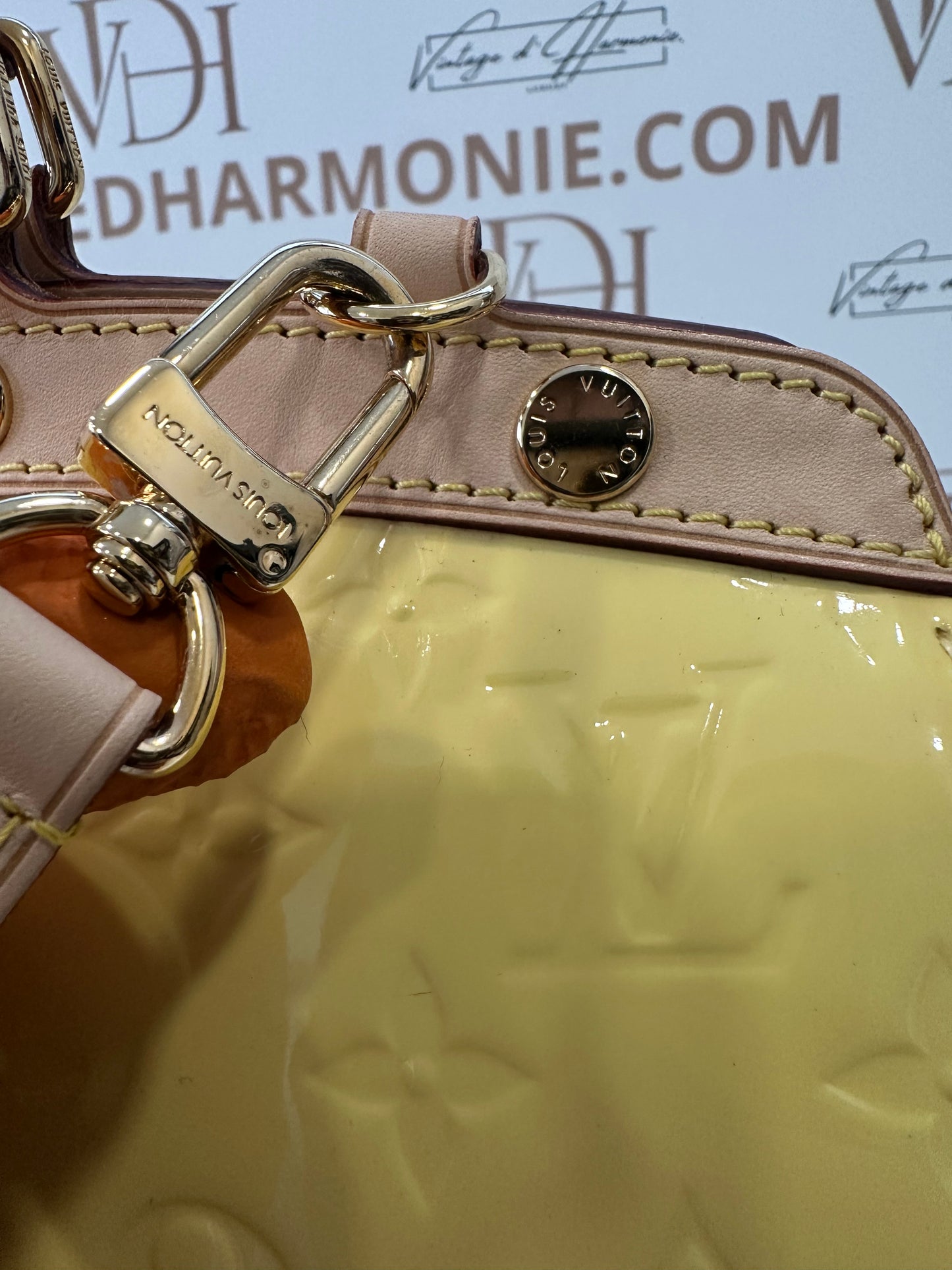 382690 - Louis Vuitton Brea