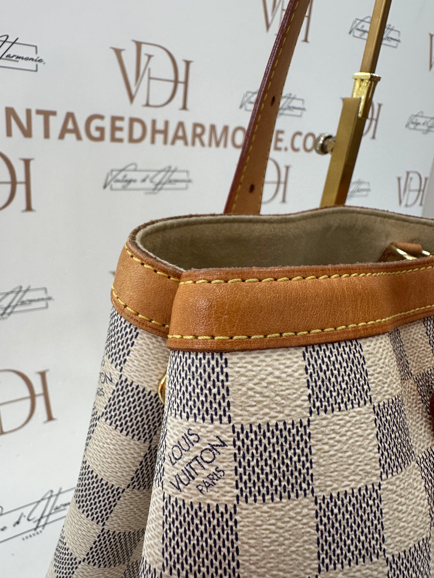 382685 - Louis Vuitton Hampstead