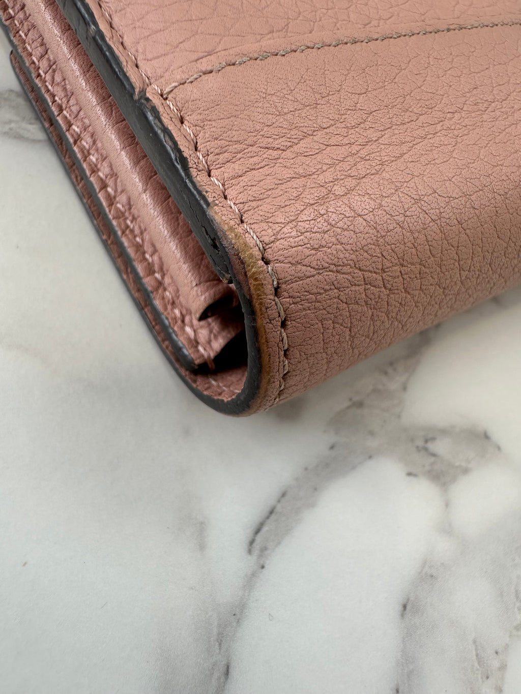 Louis Vuitton Capucines Long Wallet