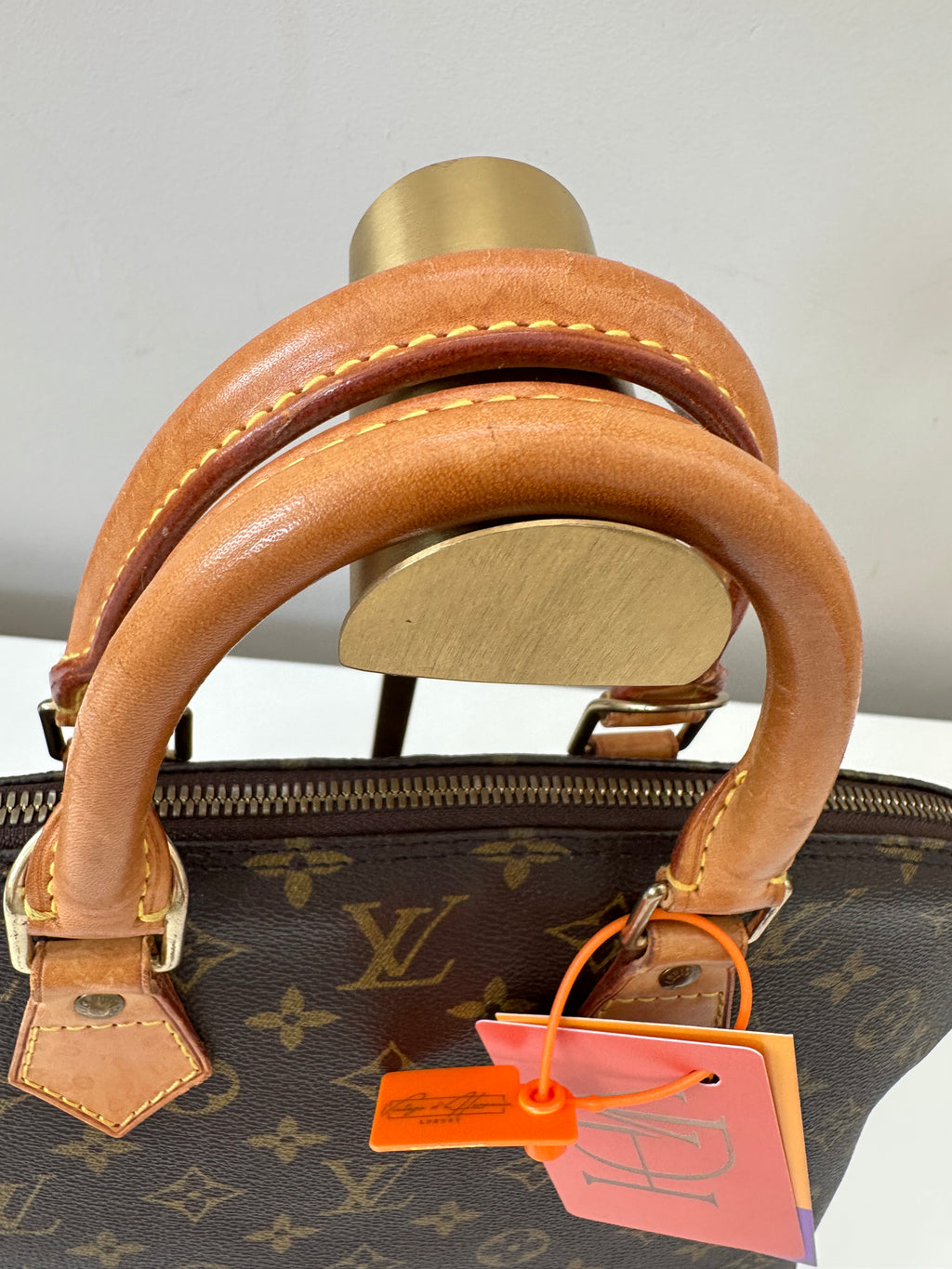 Louis Vuitton Alma