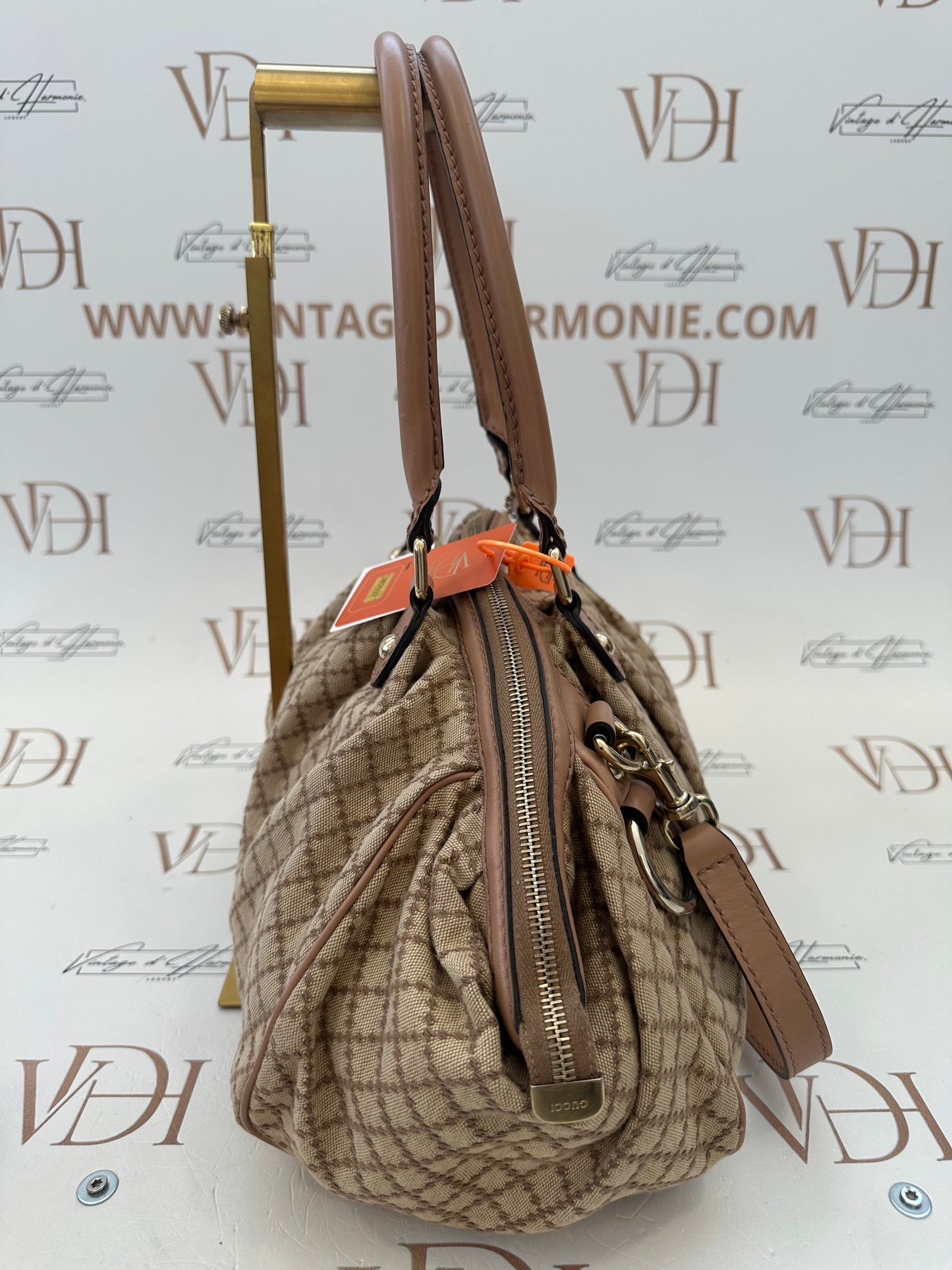382532 - Gucci Sukey