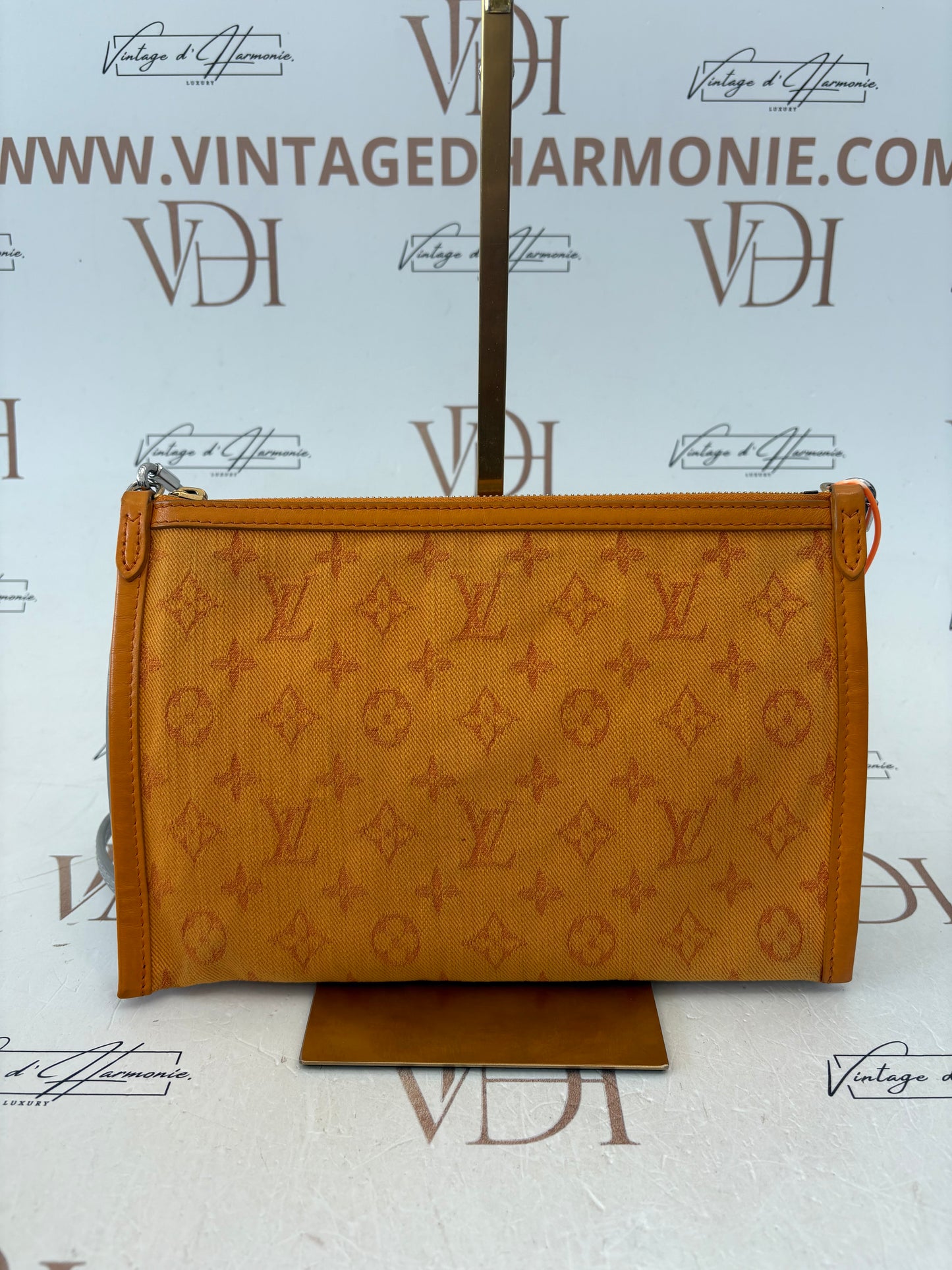 384013 - Louis Vuitton Bag double flat messenger