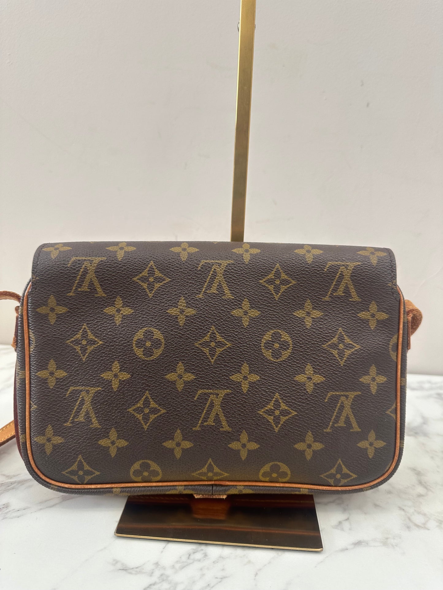 Louis Vuitton Saint Germain 24