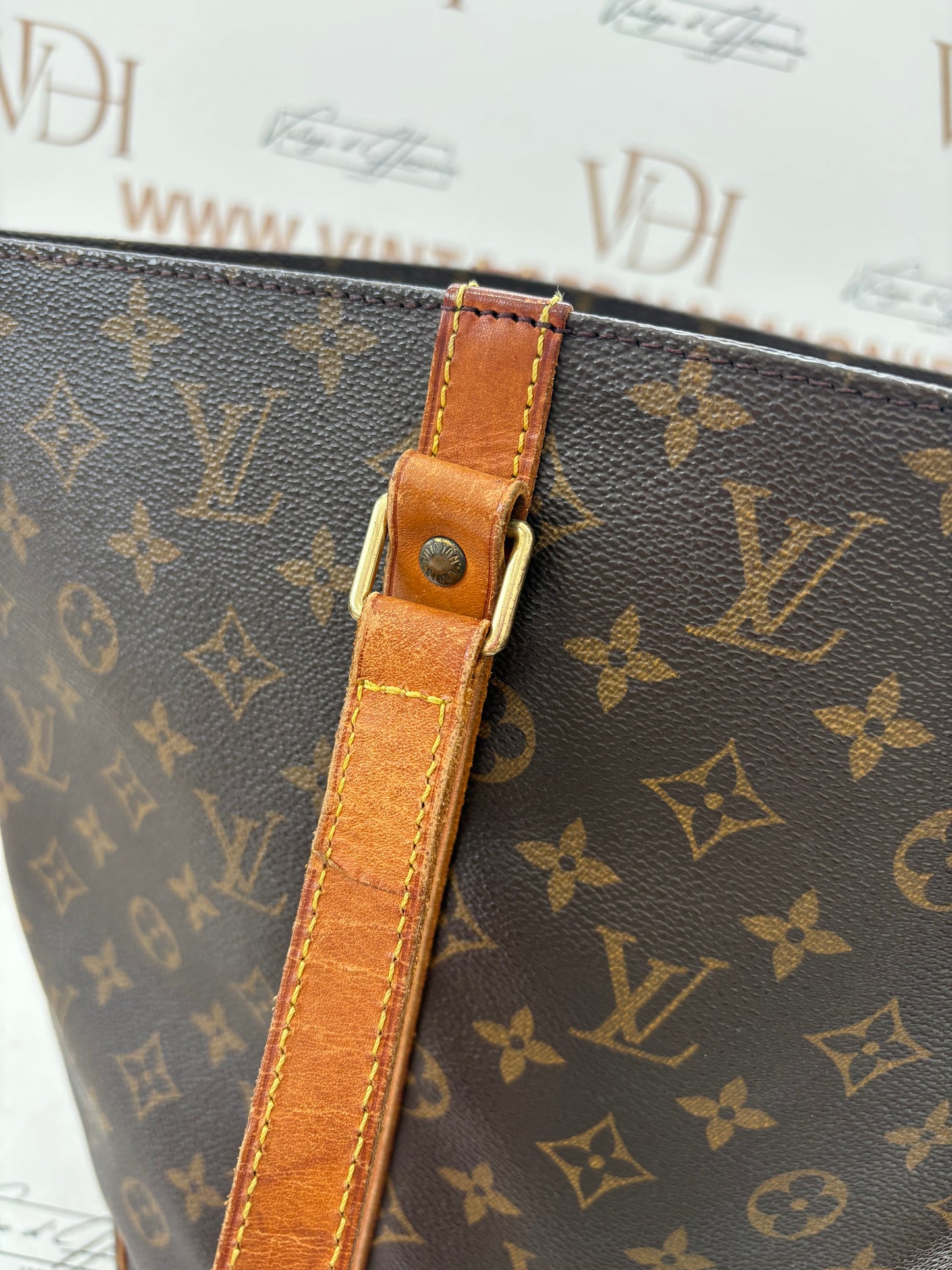 018136 - Louis Vuitton Sac Shopping