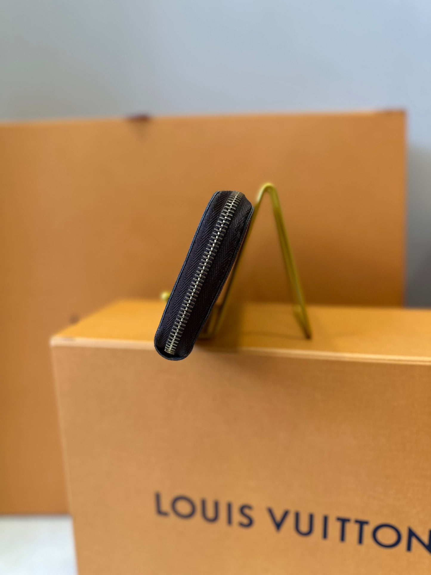 Louis Vuitton Zippy Damier Wallet