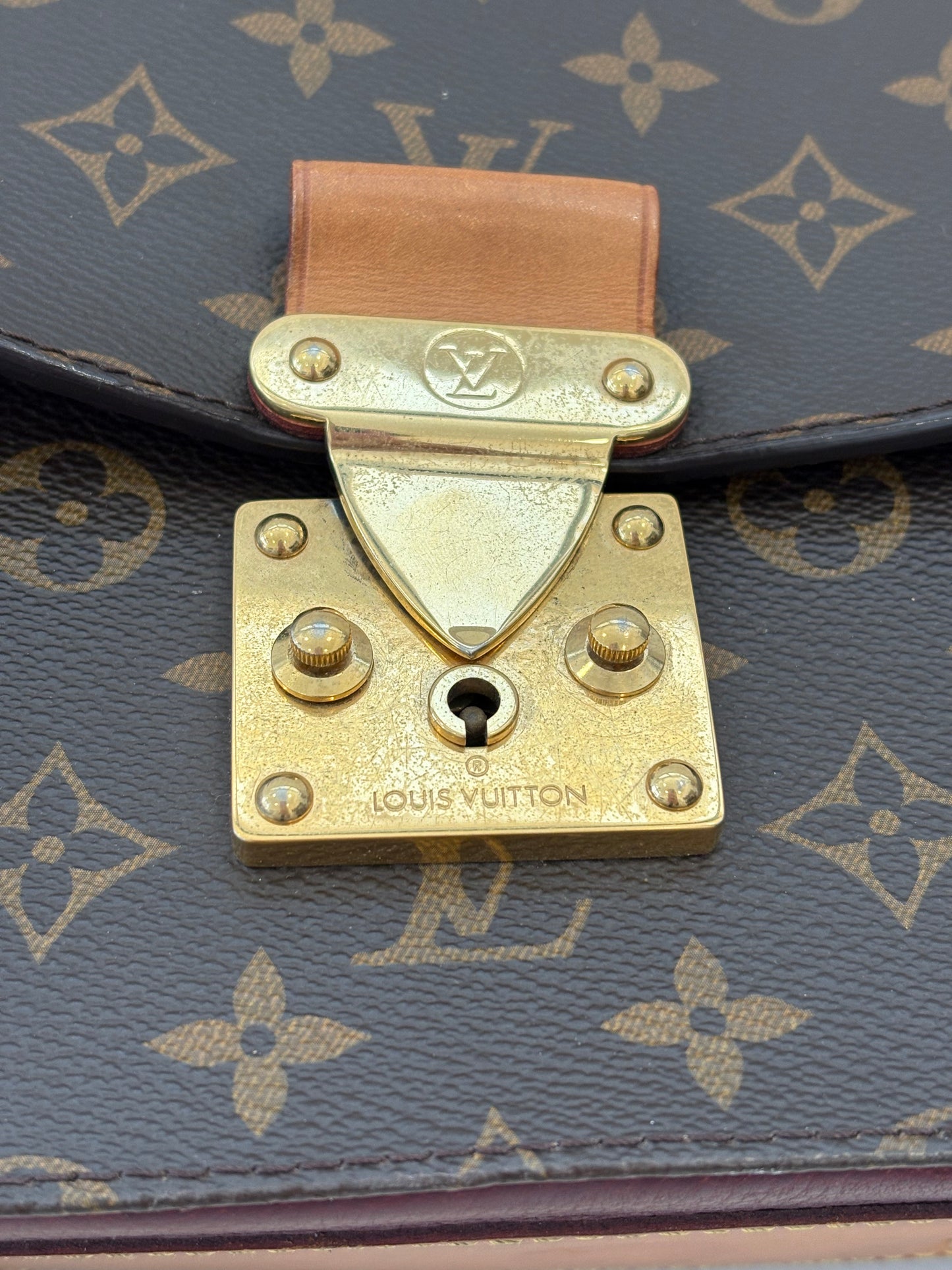 383506 - Louis Vuitton Eden
