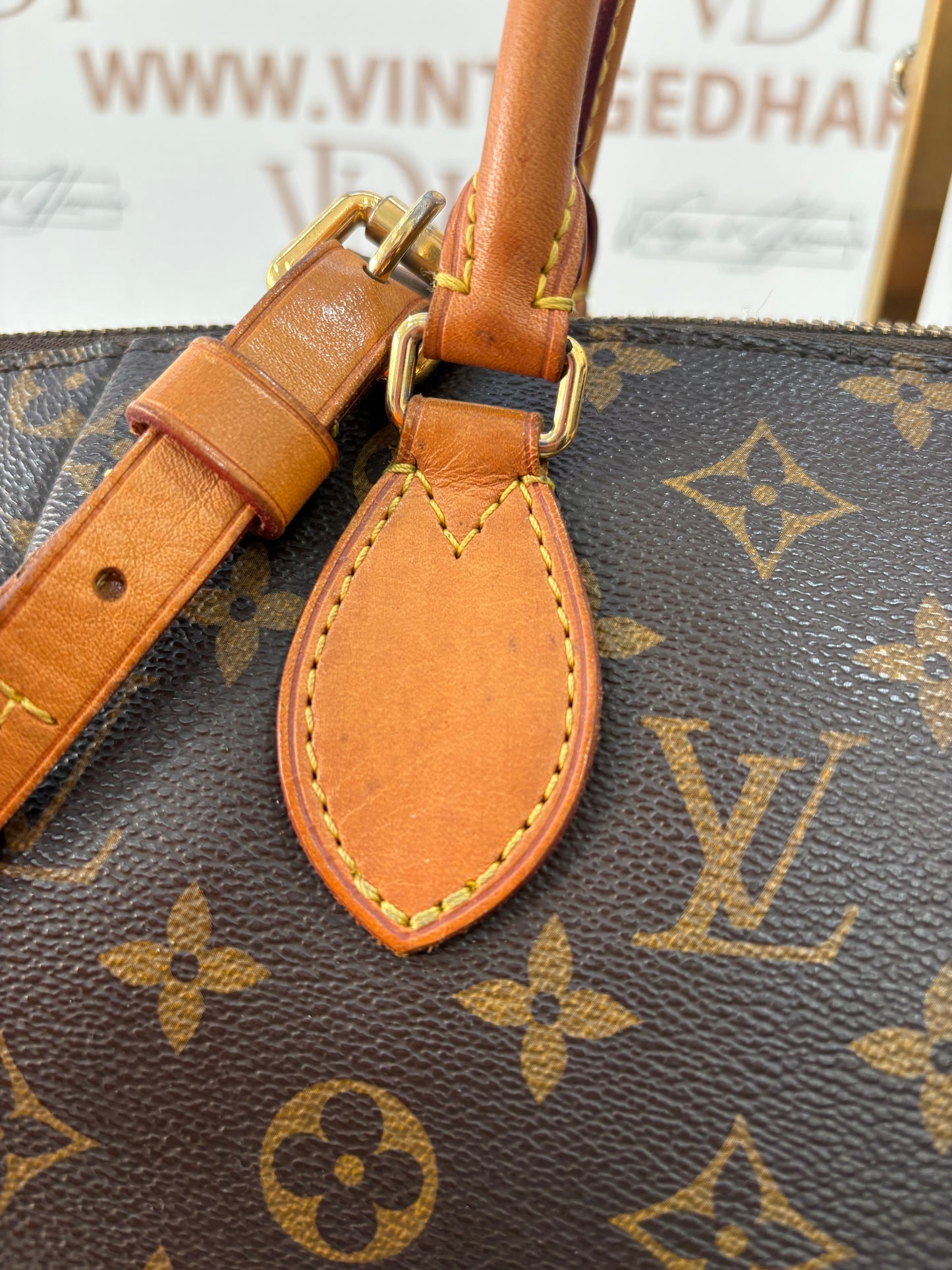 382975 - Louis Vuitton Turenne