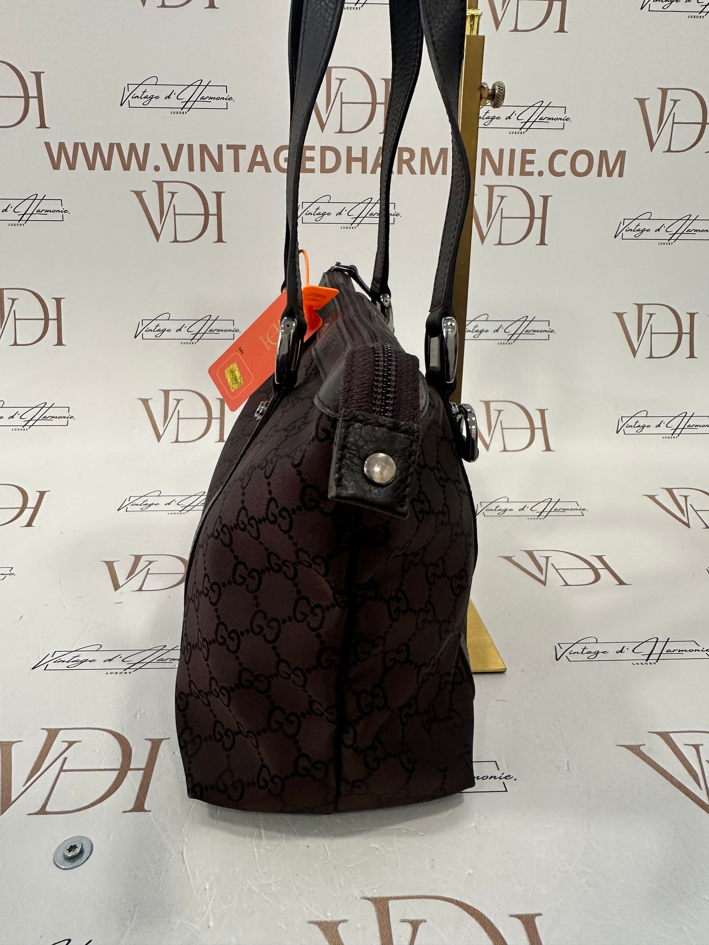 382880 - Gucci