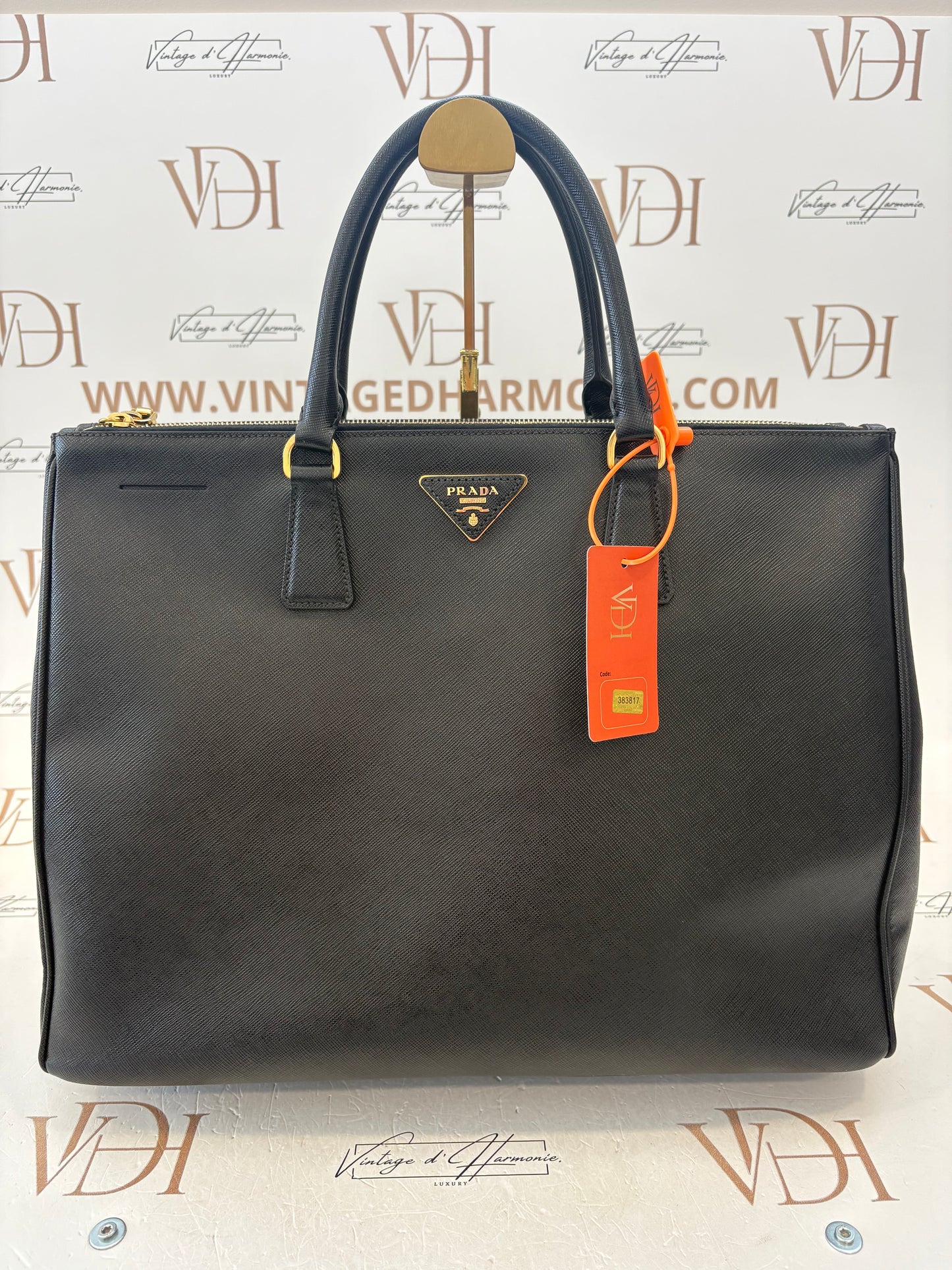 383817 - Prada Galleria GM Black