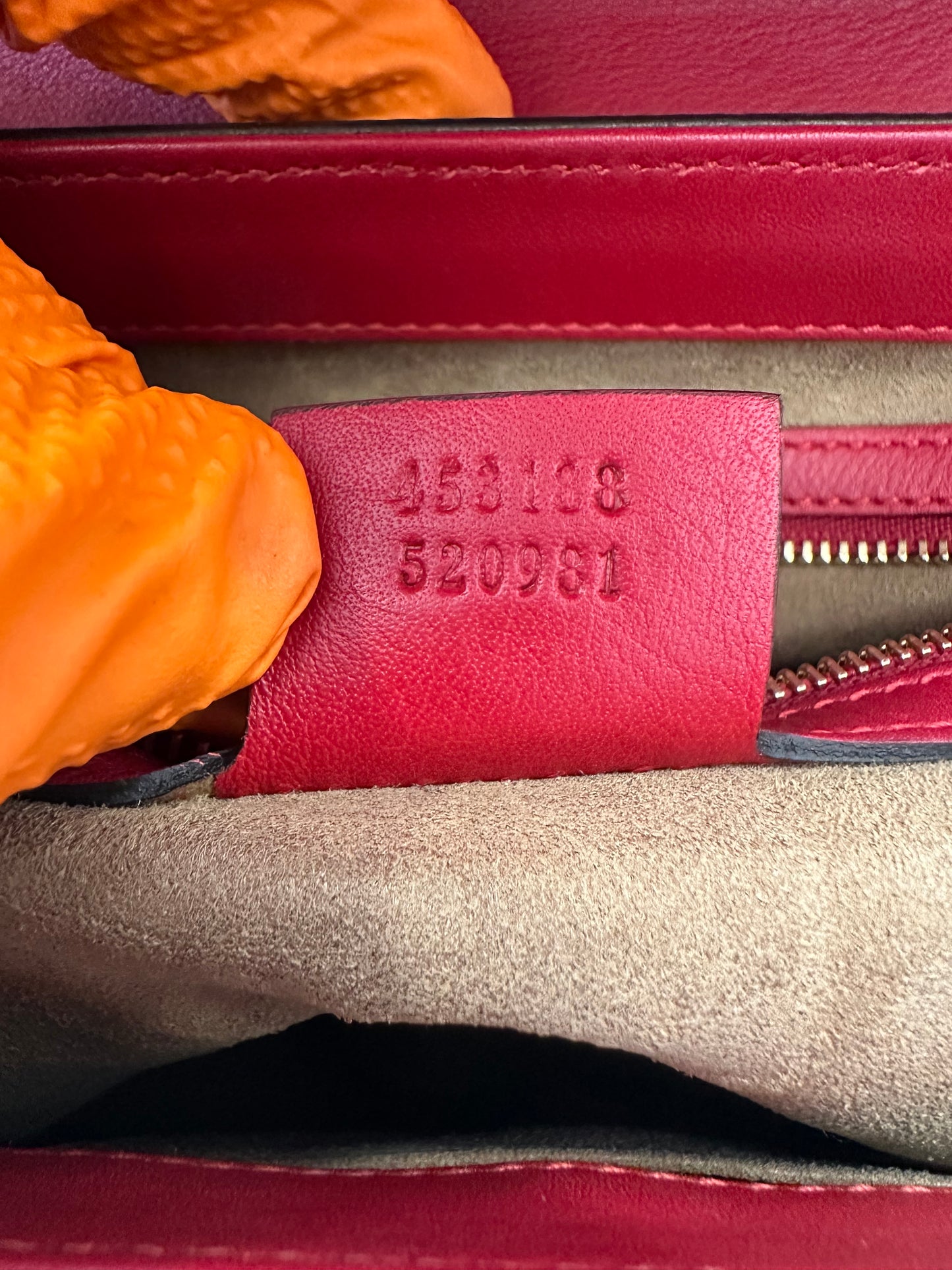 382992 - Gucci Padlock