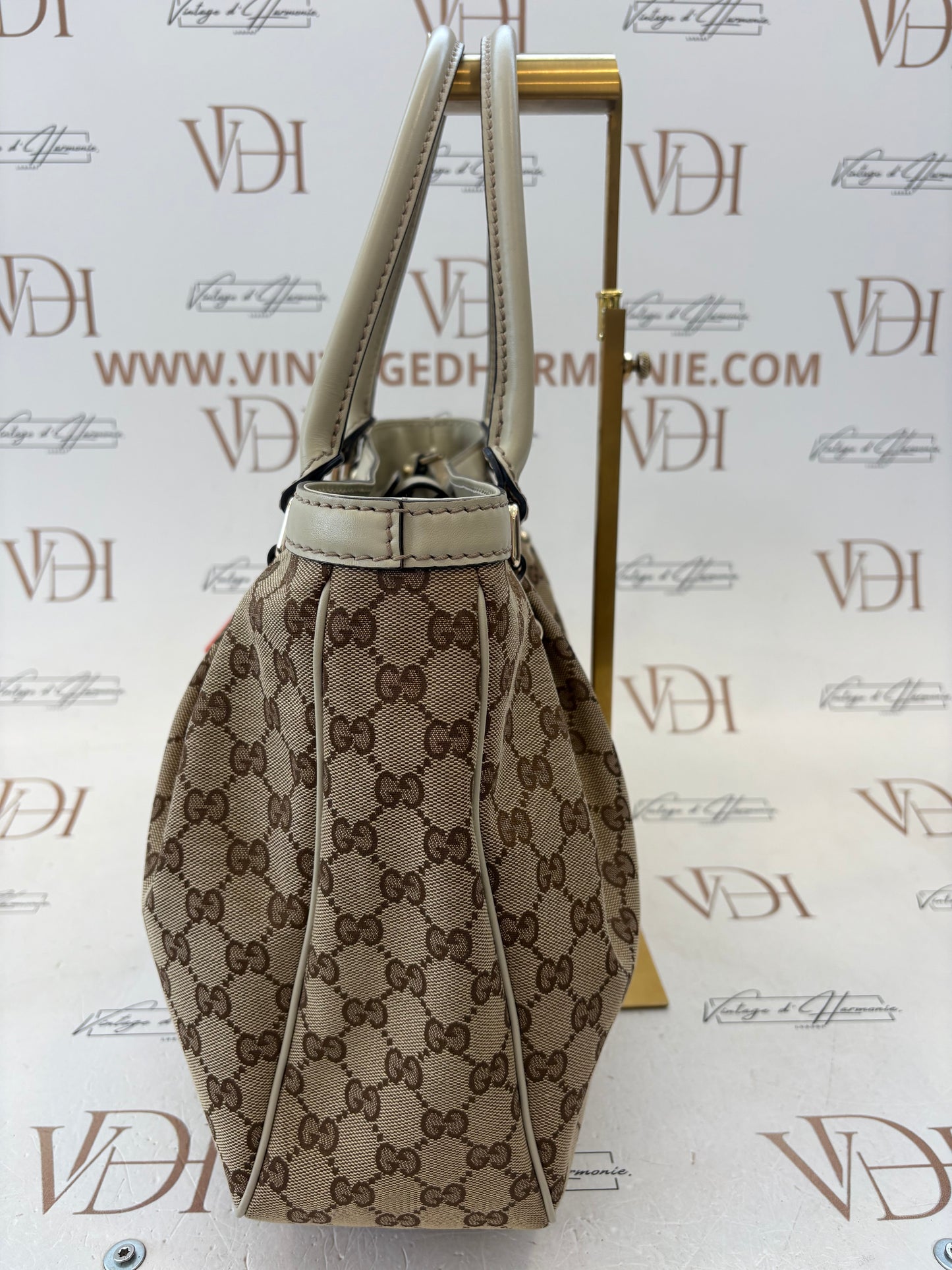 201064 - Gucci Sukey