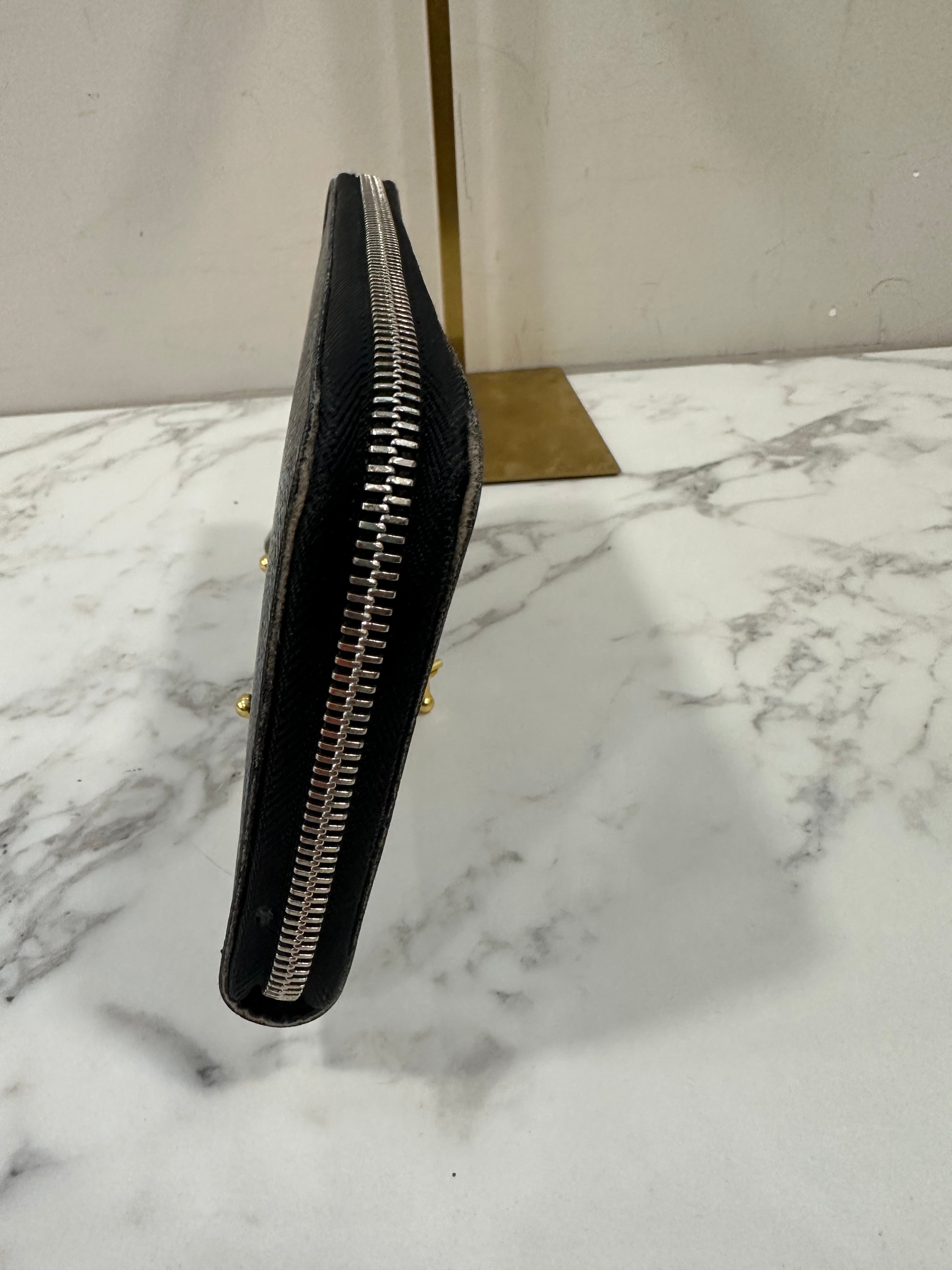 Louis Vuitton Zippy Graphite