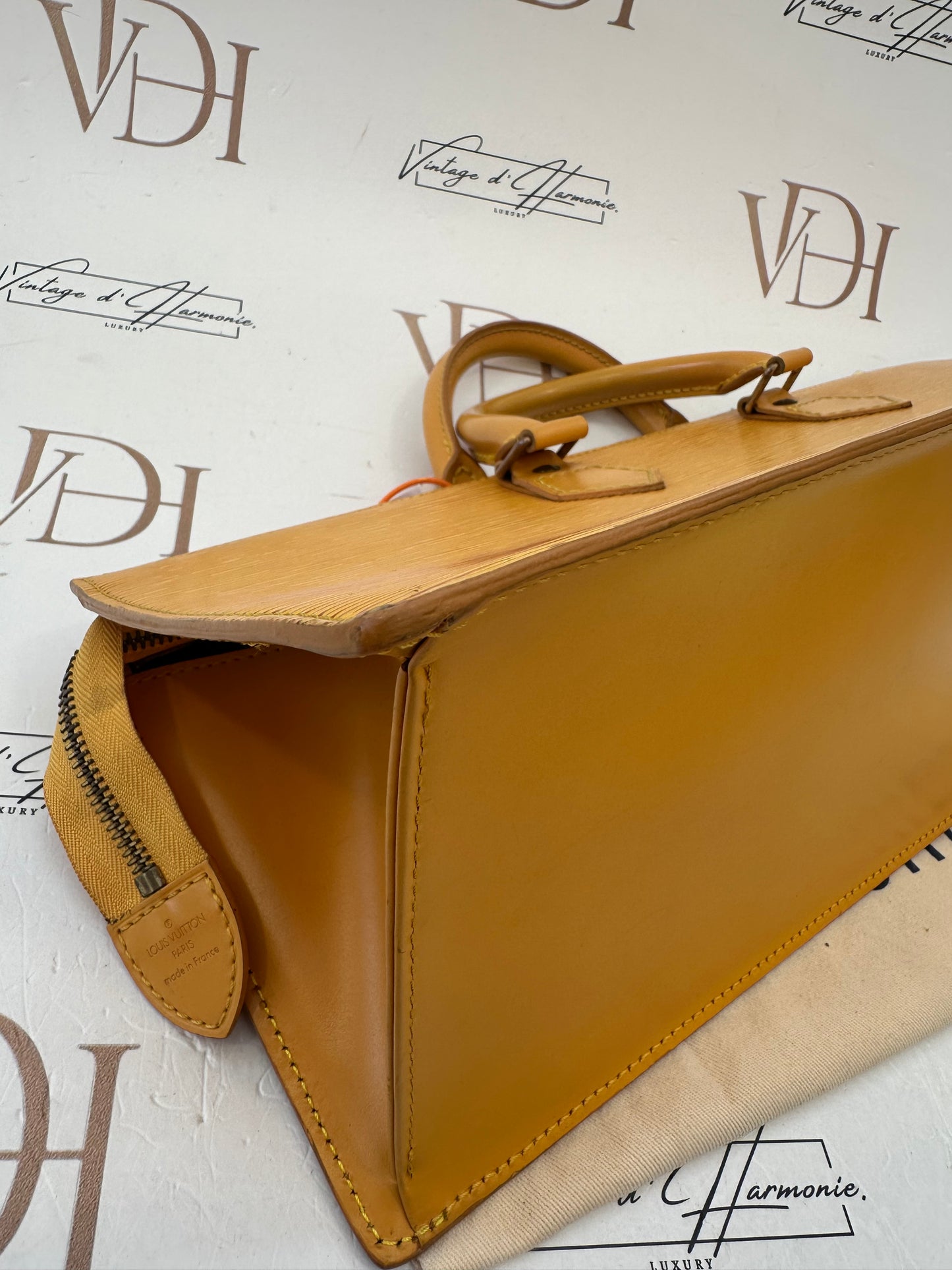 382499 - Louis Vuitton Sac Tringle