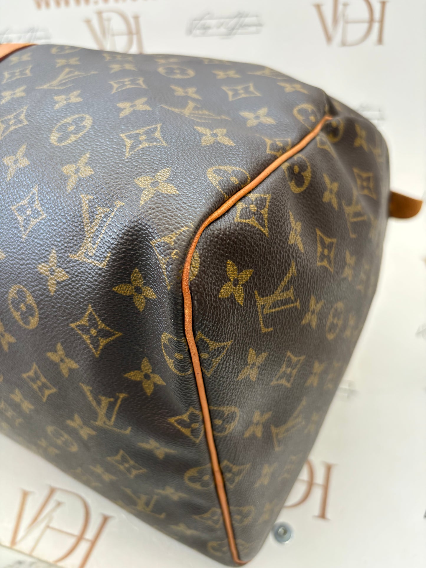 018864 - Louis Vuitton Keepall 55