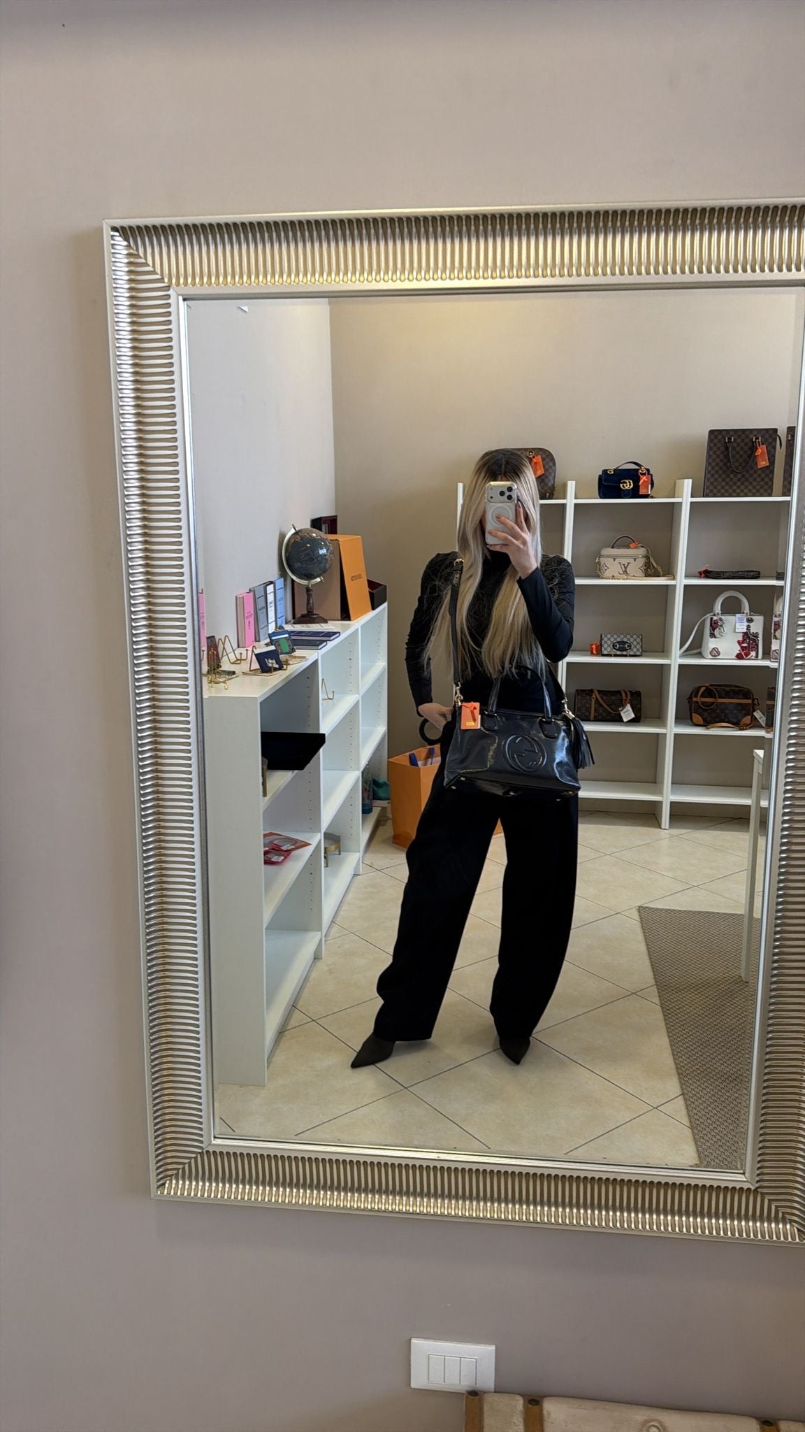 382460 - Gucci Soho