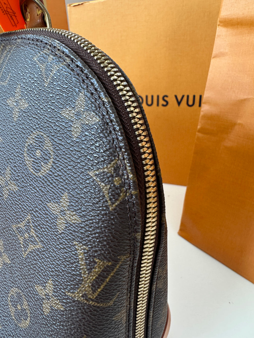 Louis Vuitton Alma