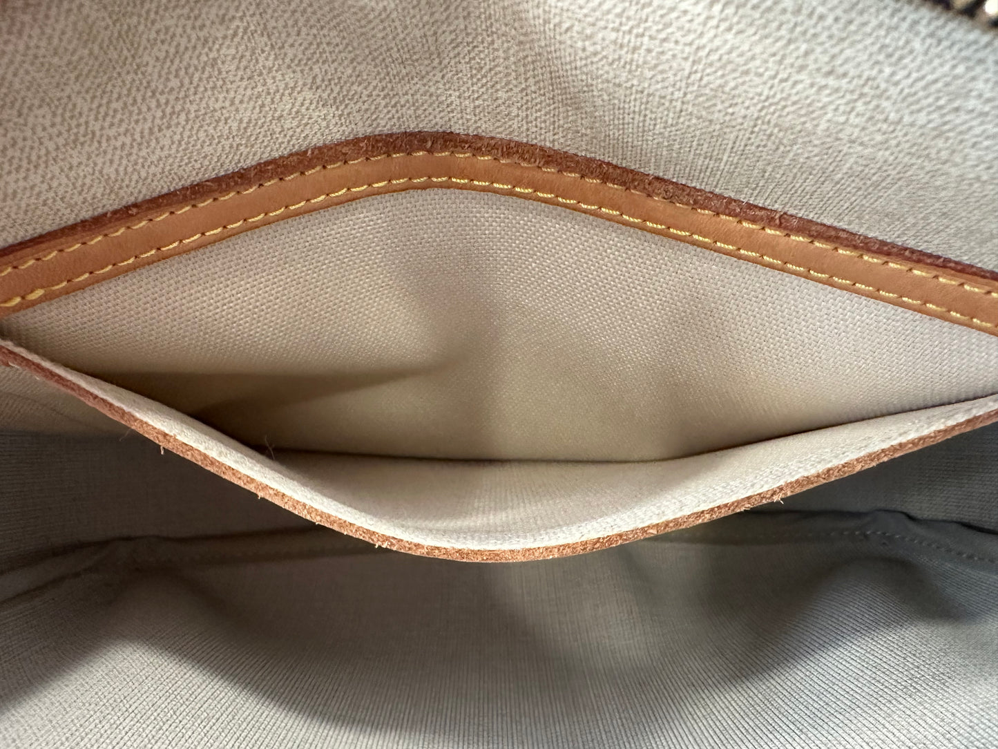 017934 - Louis Vuitton Reporter PM
