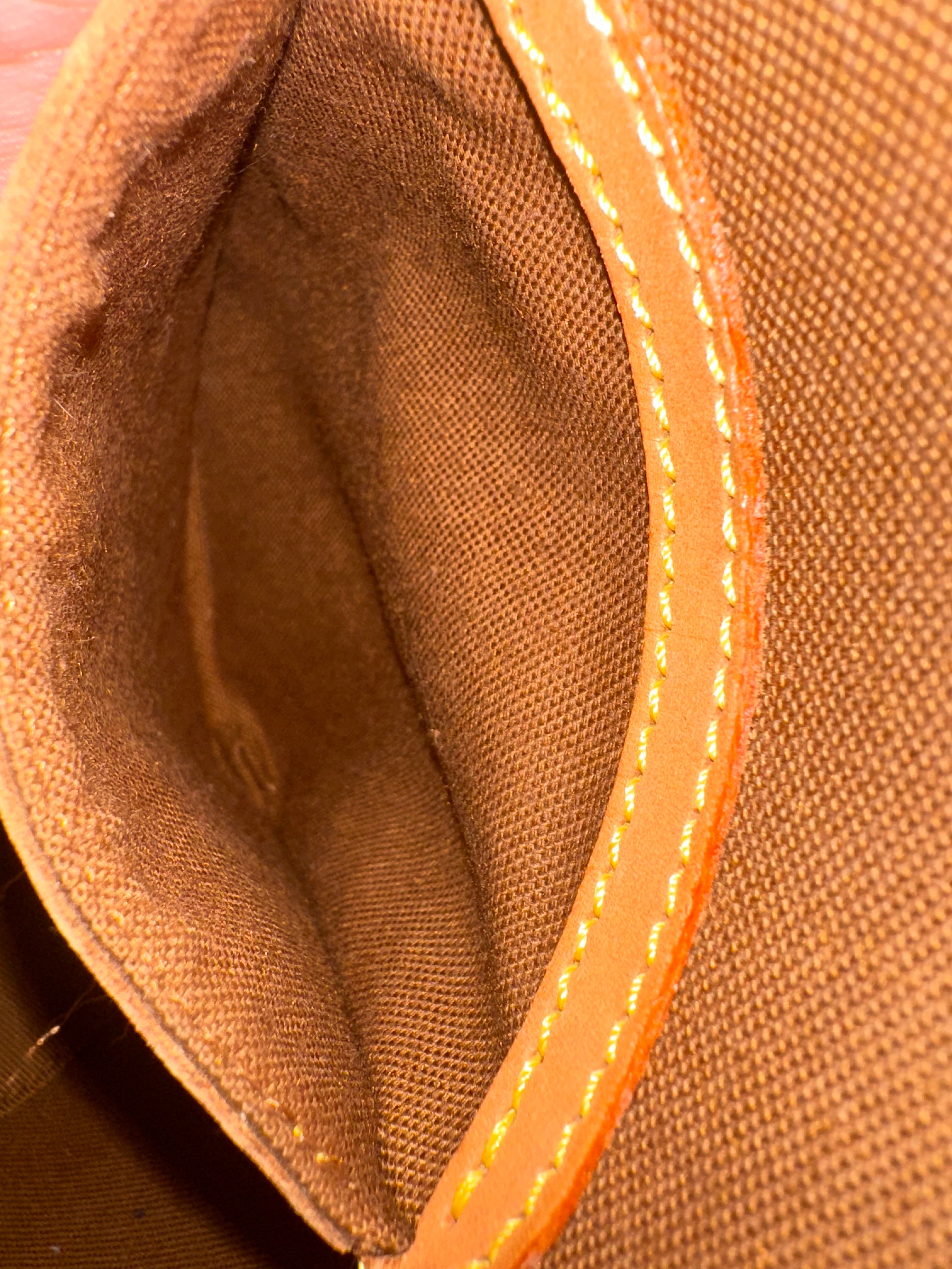 Louis Vuitton Ellipse PM