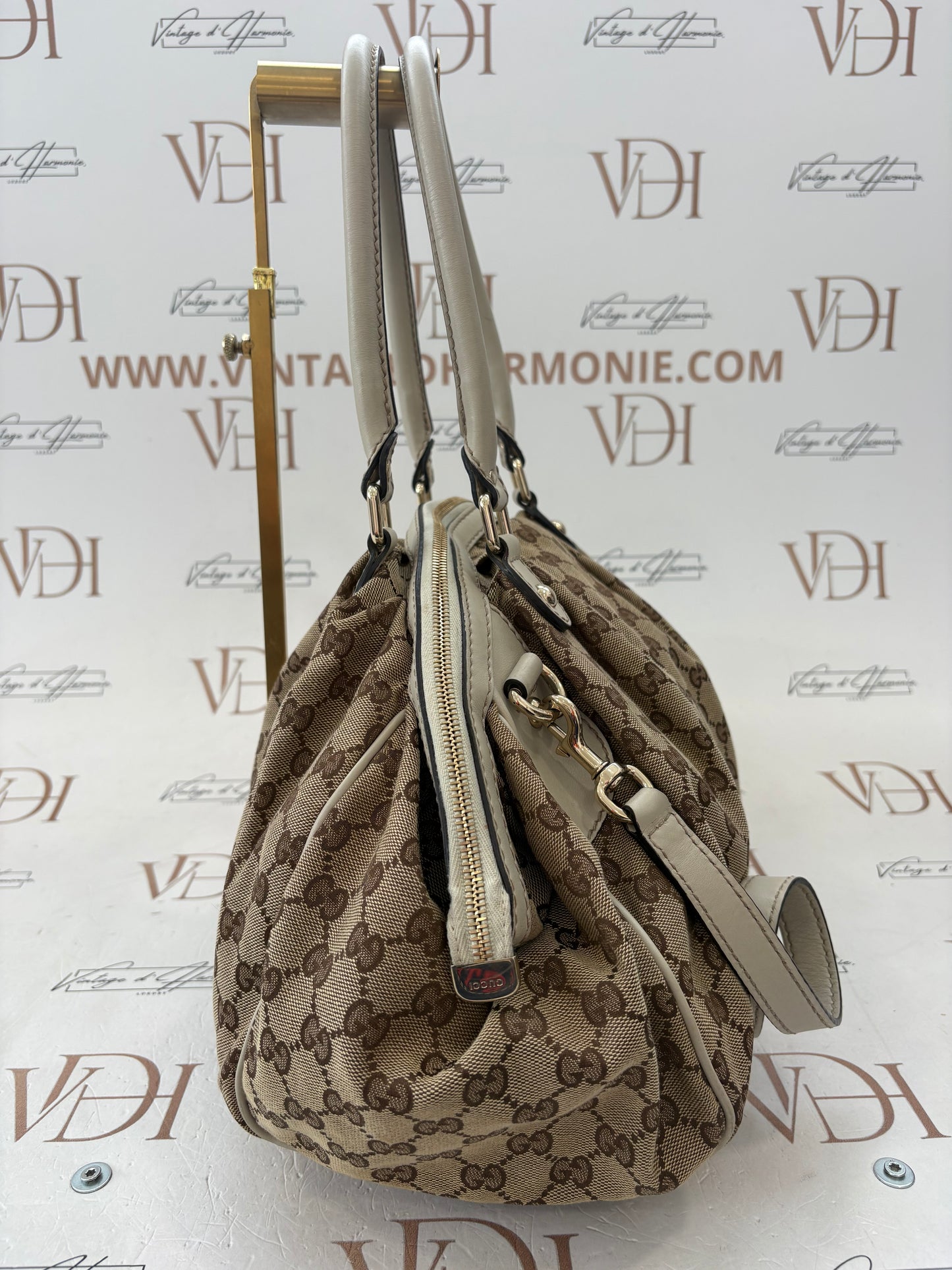 383935 - Gucci Sukey