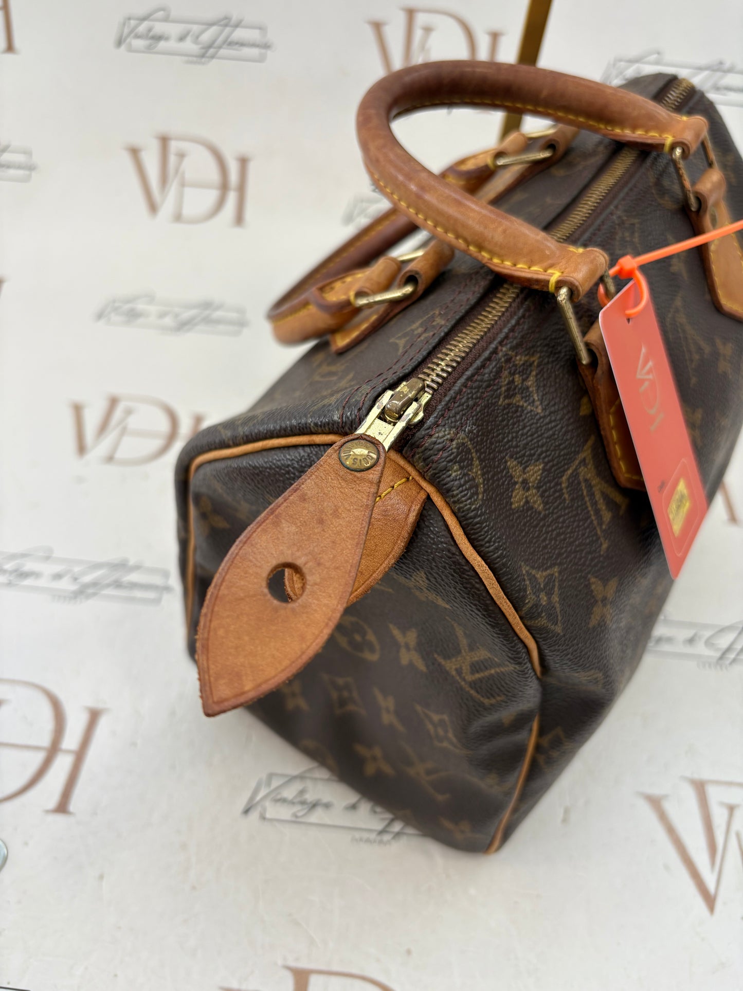 018244 - Louis Vuitton Speedy 25