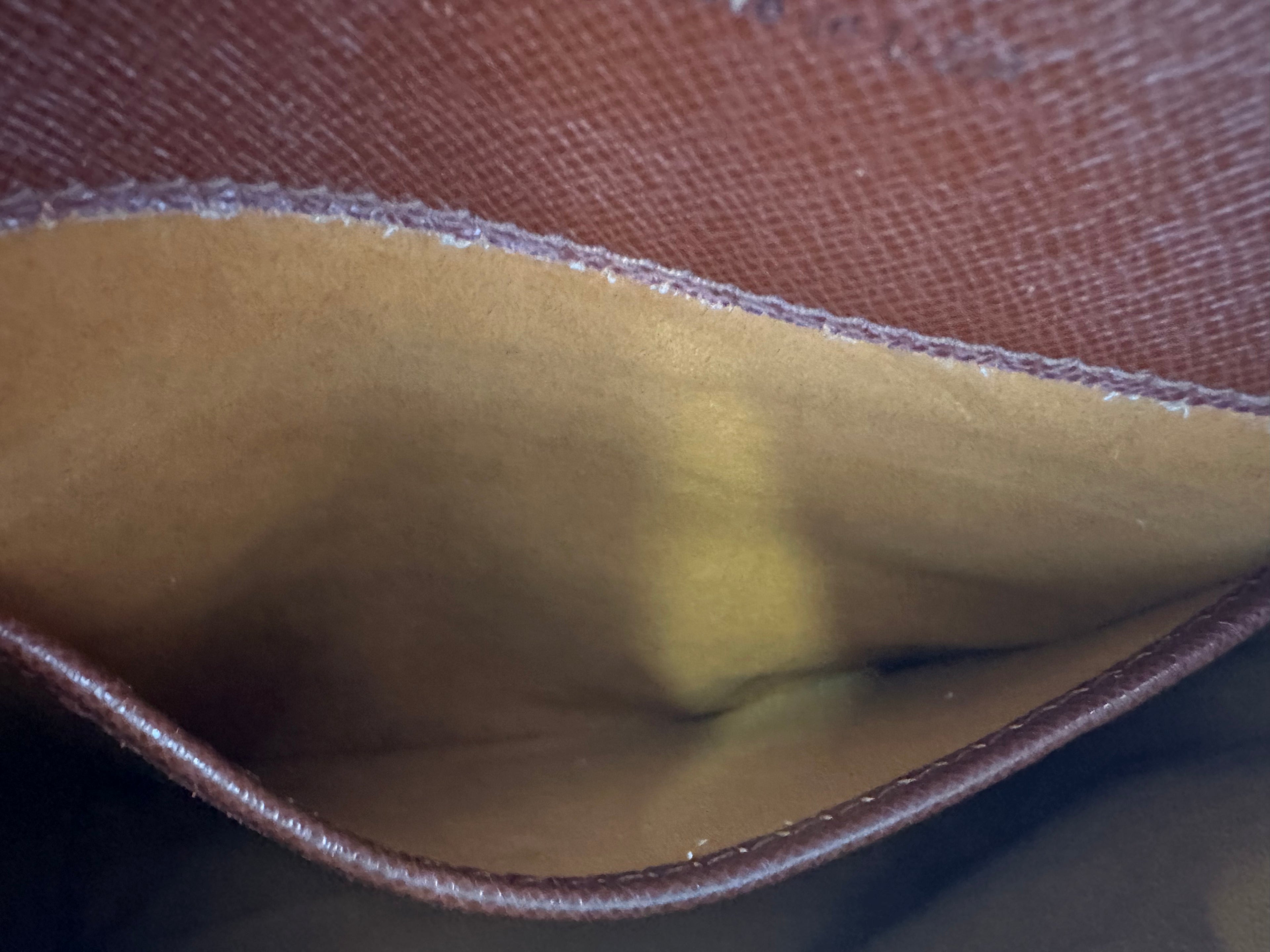 Louis Vuitton Musette salsa