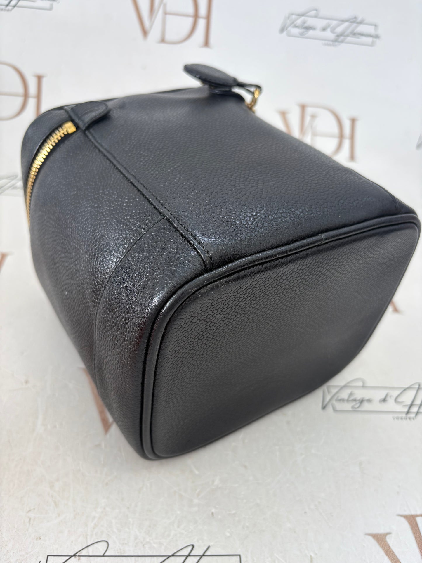 018217 - Chanel Black Calfskin Timeless Vanity