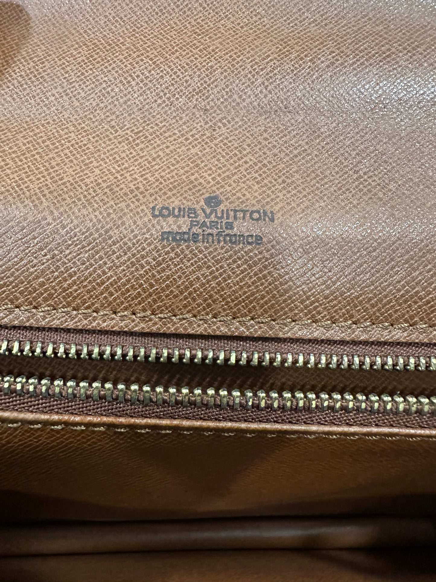 016872 - Louis Vuitton Concorde