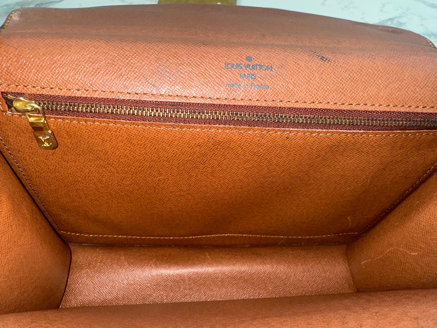 Louis Vuitton Monceau 28