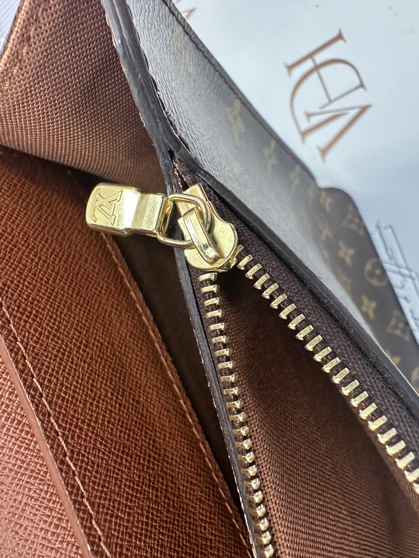 017809 - Louis Vuitton Robusto 1 Briefcase