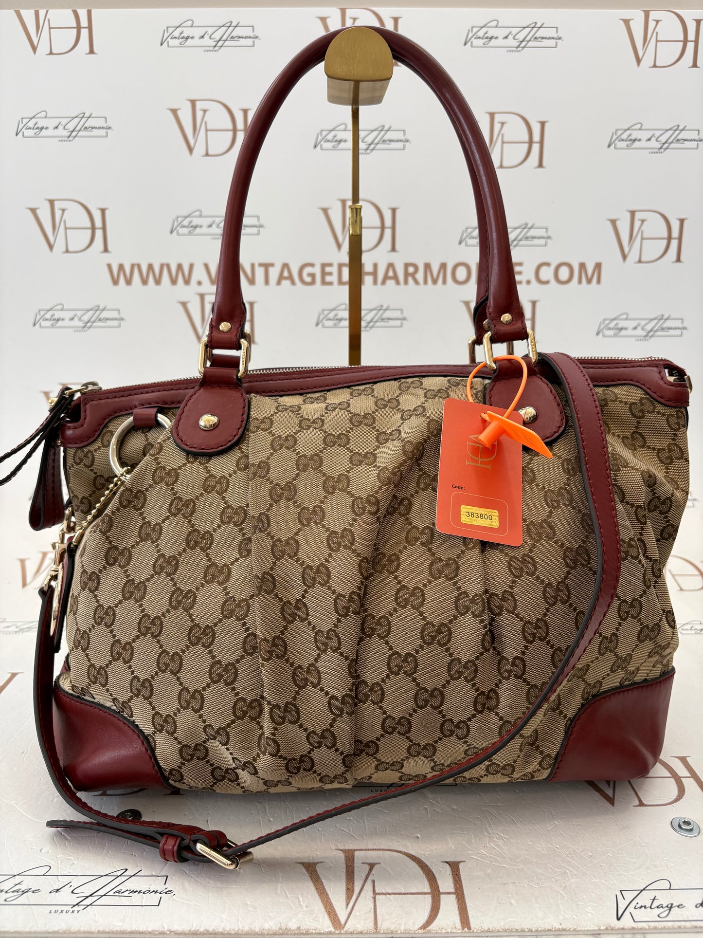 383800 - Gucci Sukey