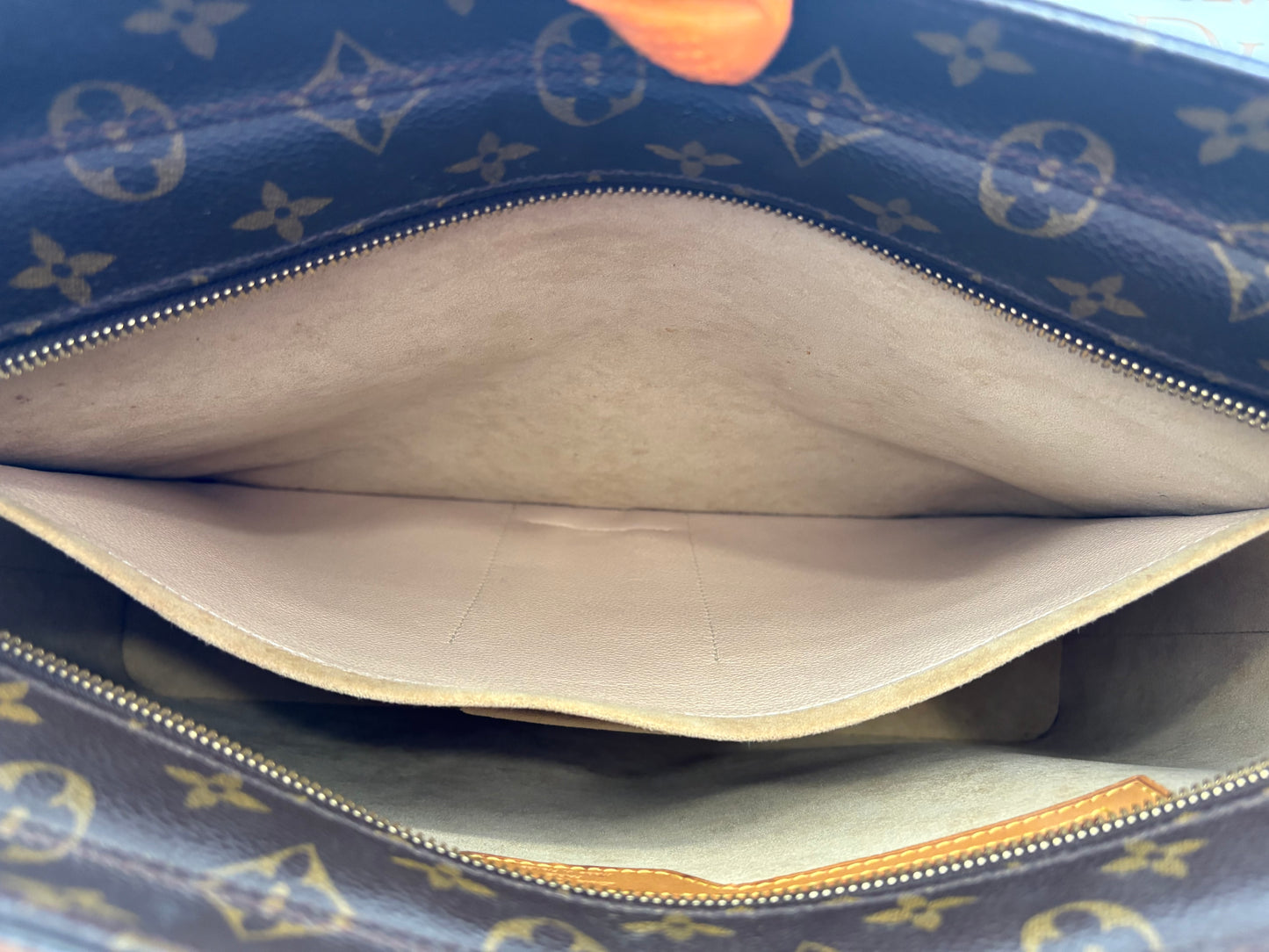 018763 - Louis Vuitton Luco
