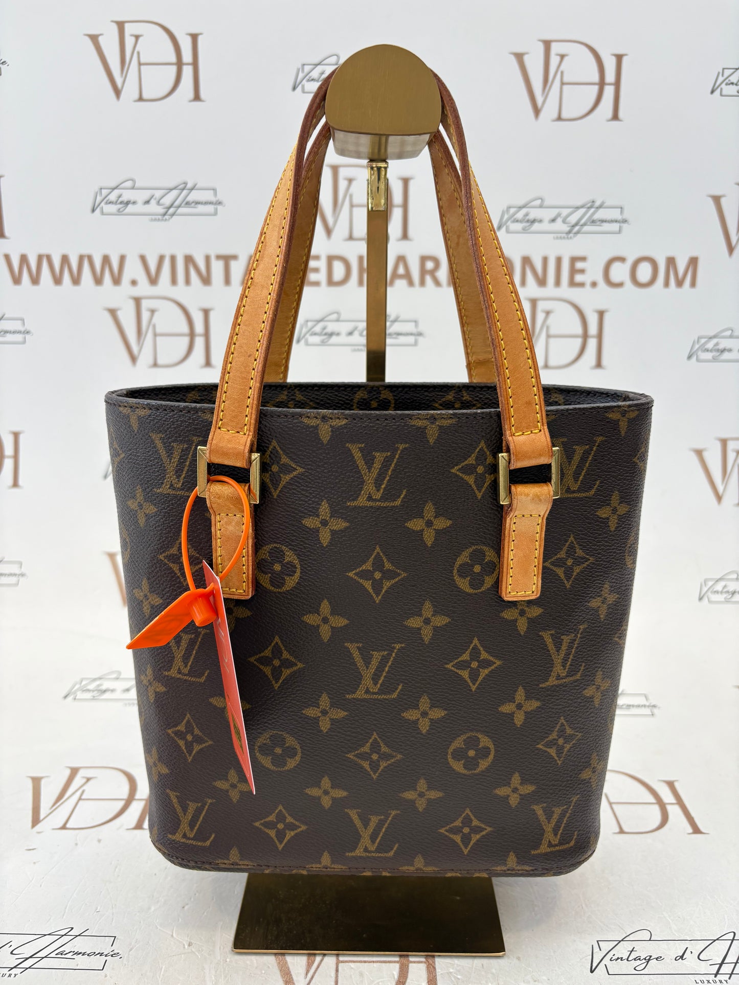 018535 - Louis Vuitton Vavin