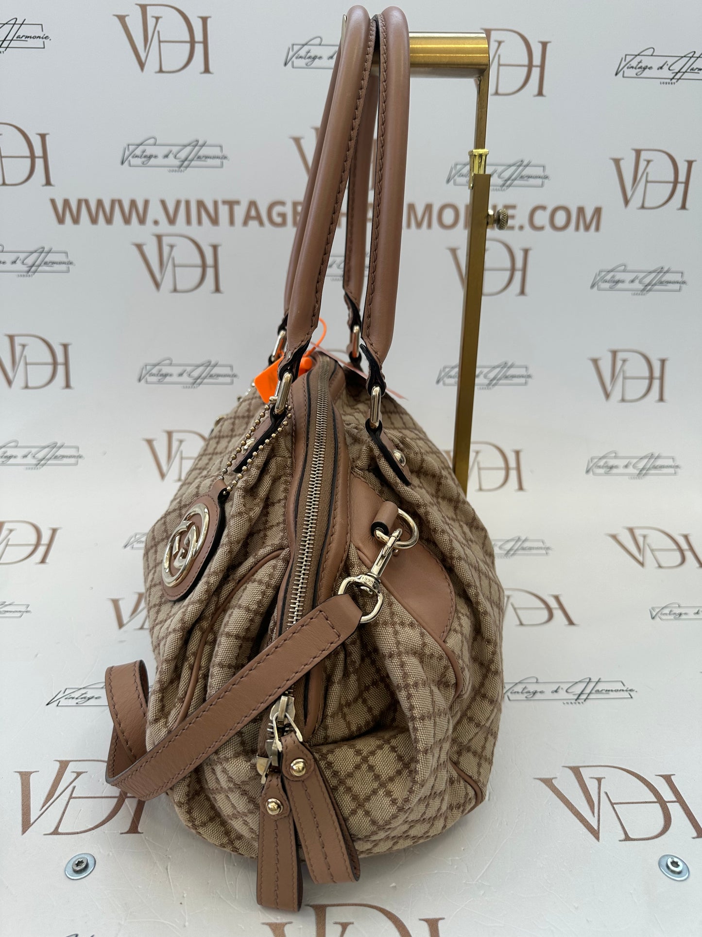 382532 - Gucci Sukey
