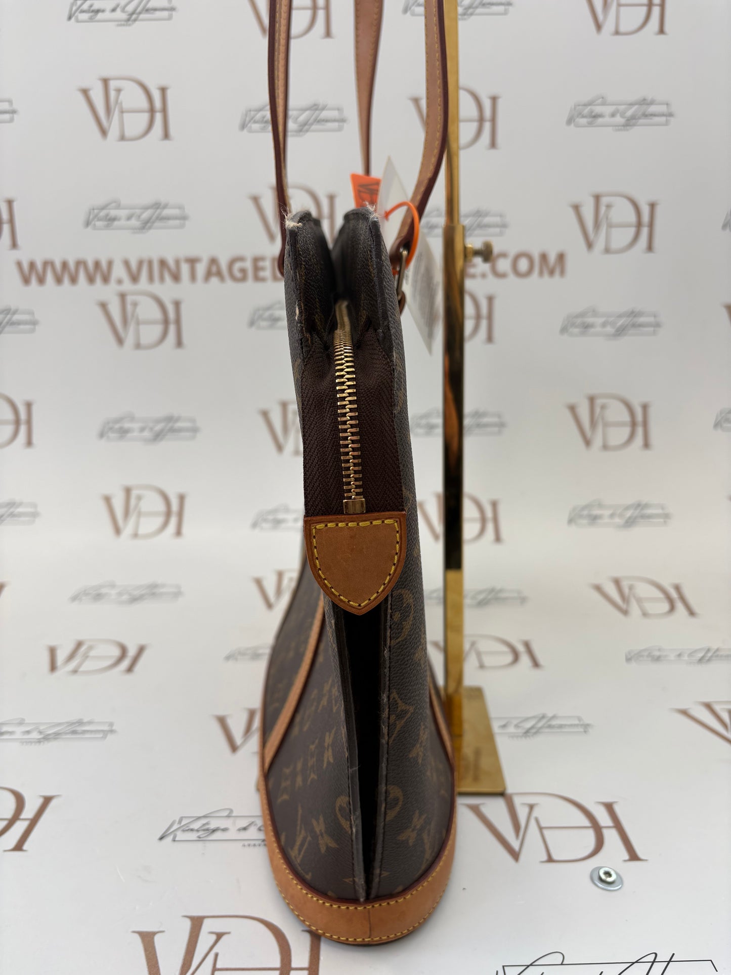 018719 - Louis Vuitton Babylone