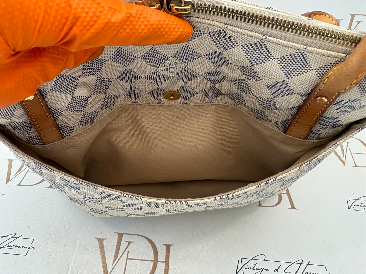383294 - Louis Vuitton Figheri