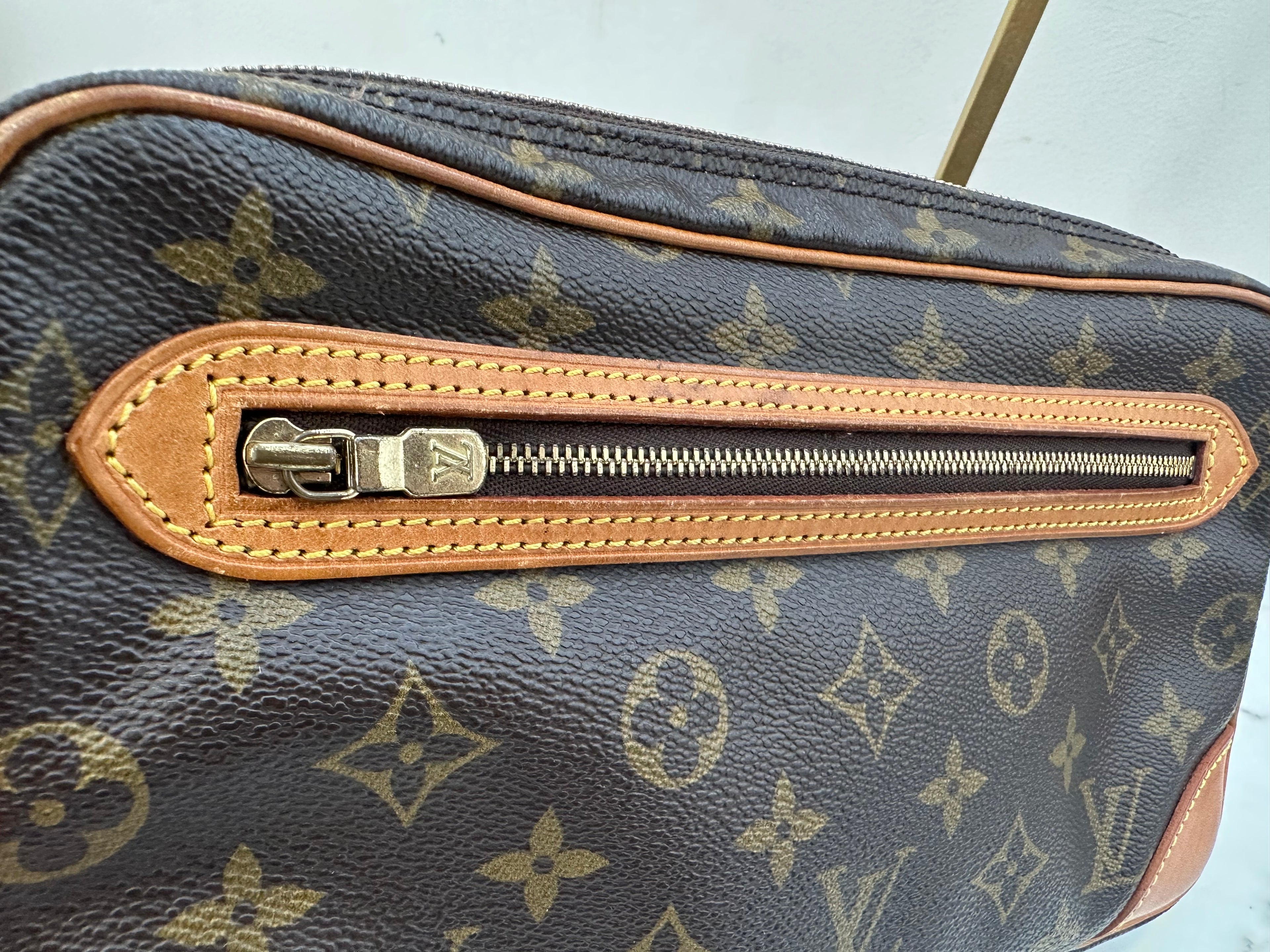 Louis Vuitton Dragonne GM