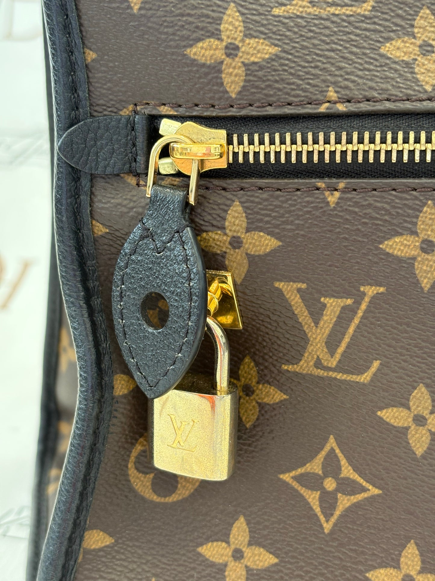 017179 - Louis Vuitton Popincourt MM